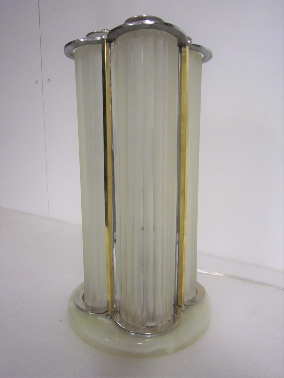 Important Signed Sabino Frosted Art Glass Table Lamp in Nickel with Brass Detail 2