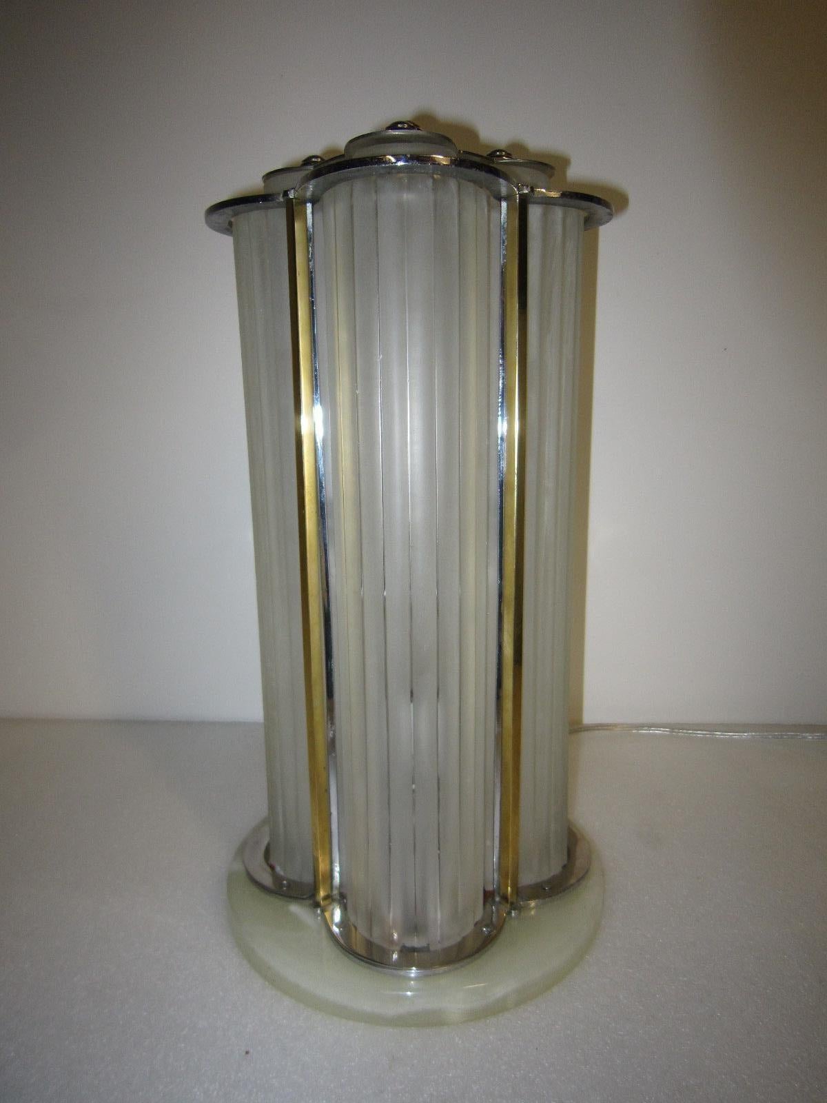 Important Signed Sabino Frosted Art Glass Table Lamp in Nickel with Brass Detail 3