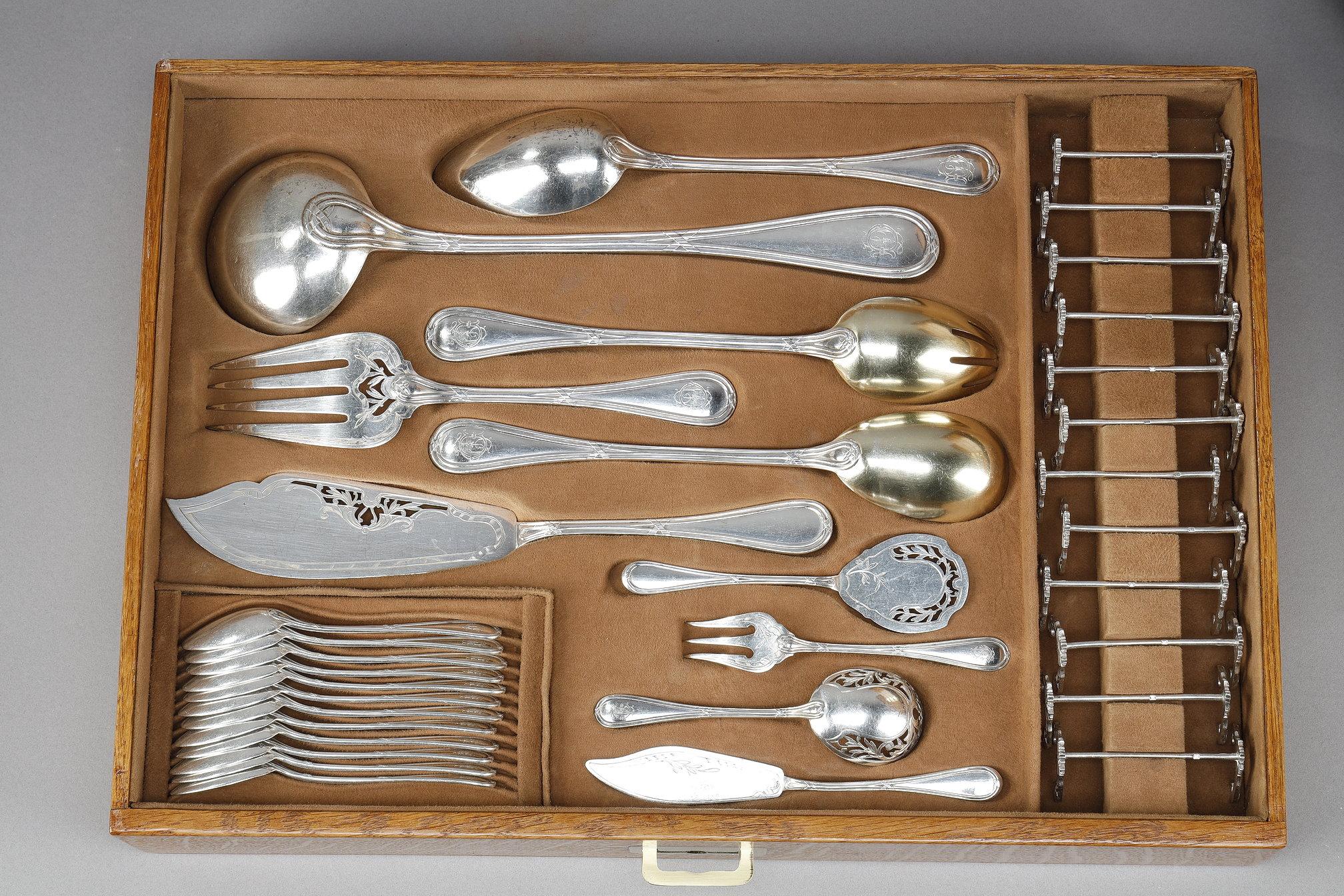 Importante cubertería de plata en su estuche original, Tétard Frères en venta 2