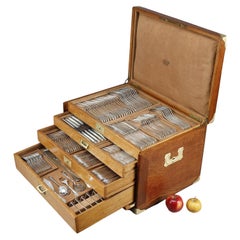 Important silver flatware in its original case, Tétard Frères