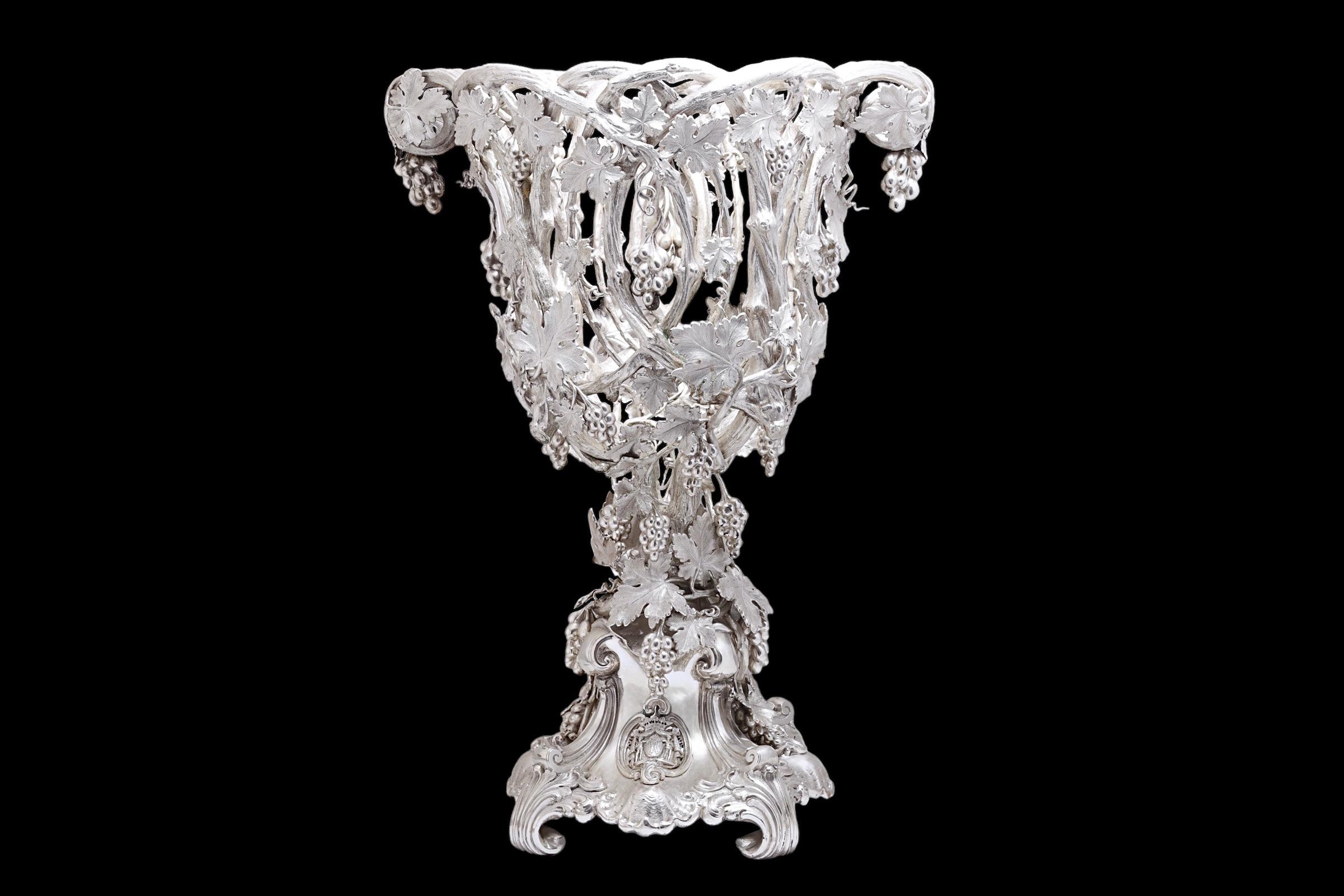 Importante tavola d'argento Friedeberg Coppia Grande Candelabro e Centrotavola in vendita 7