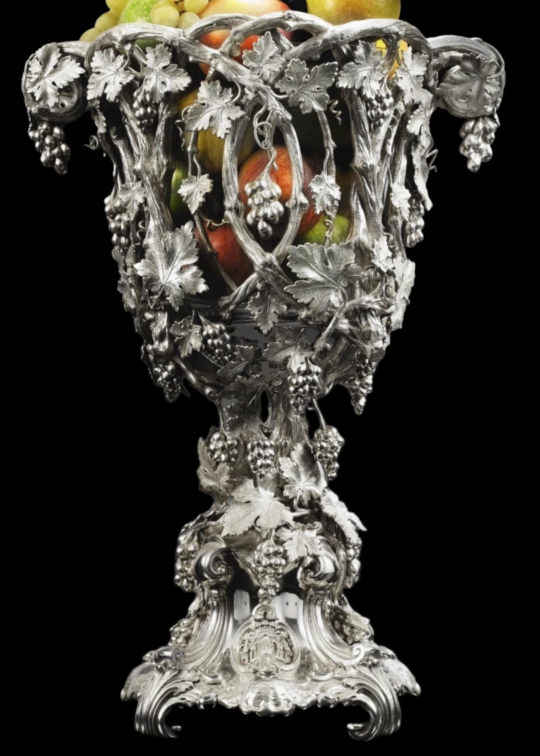 Importante tavola d'argento Friedeberg Coppia Grande Candelabro e Centrotavola in vendita 3