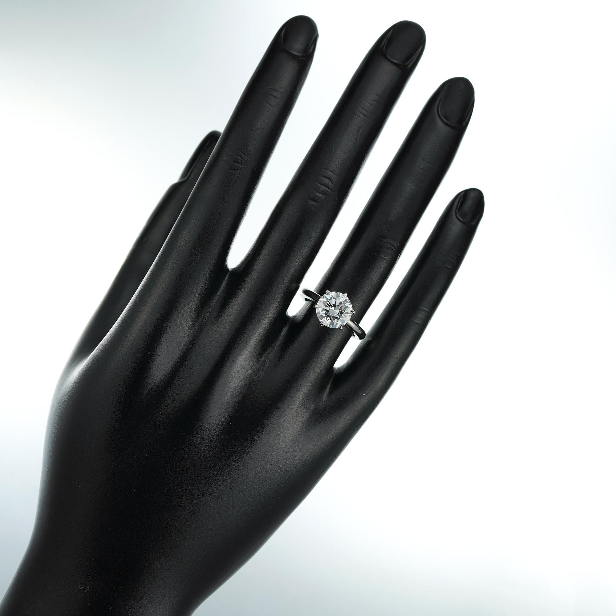 Bague solitaire en diamant certifié GIA de 3,52 carats sans défaut interne  Unisexe en vente
