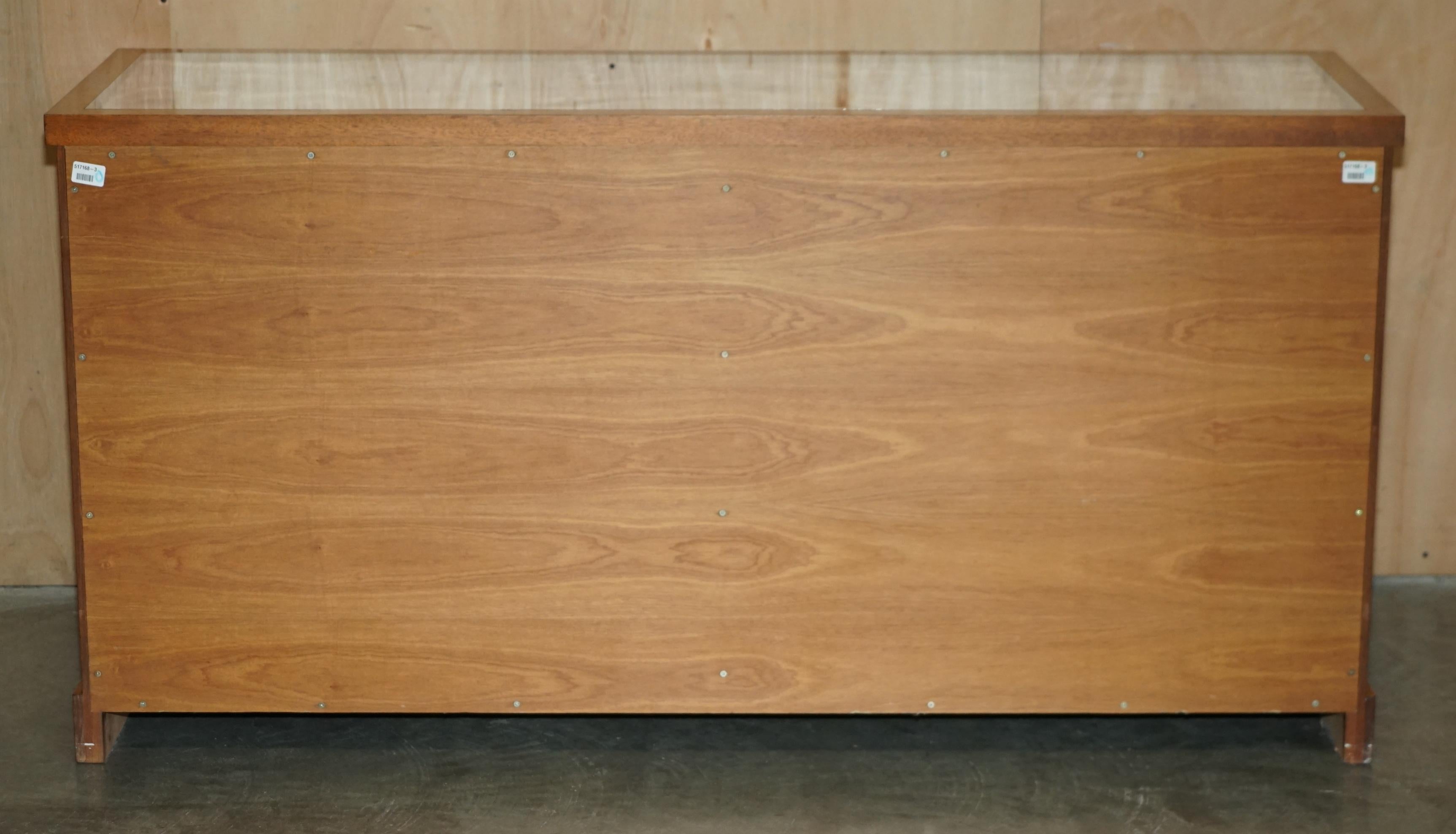 IMPORTANTE Soane BRITAIN MADE FOR BENTLEY AMBOYNA BURL SiDEBOARD in vendita 9