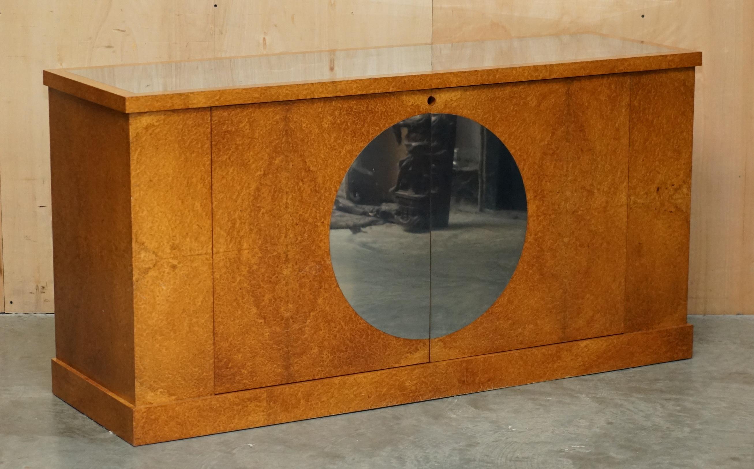 Inglese IMPORTANTE Soane BRITAIN MADE FOR BENTLEY AMBOYNA BURL SiDEBOARD in vendita