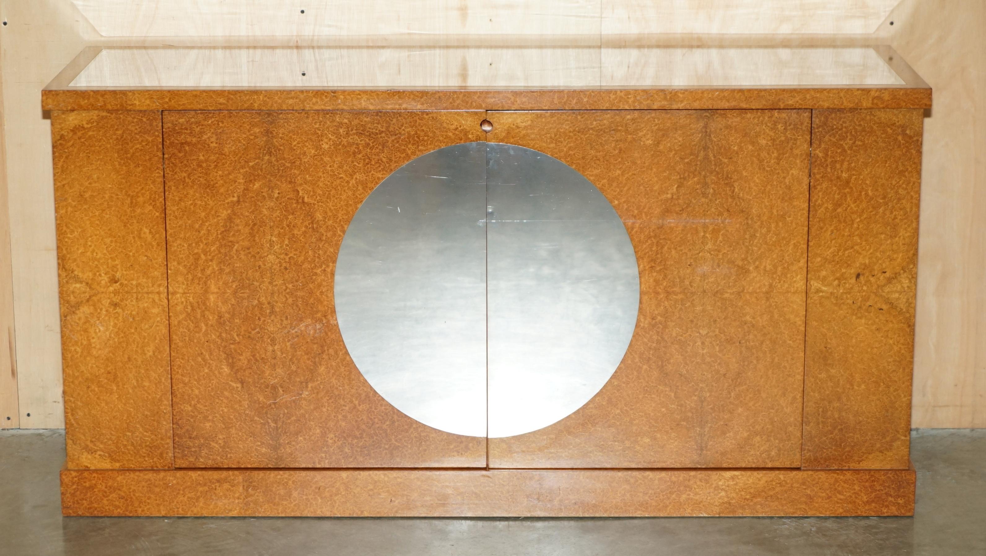 Fatto a mano IMPORTANTE Soane BRITAIN MADE FOR BENTLEY AMBOYNA BURL SiDEBOARD in vendita