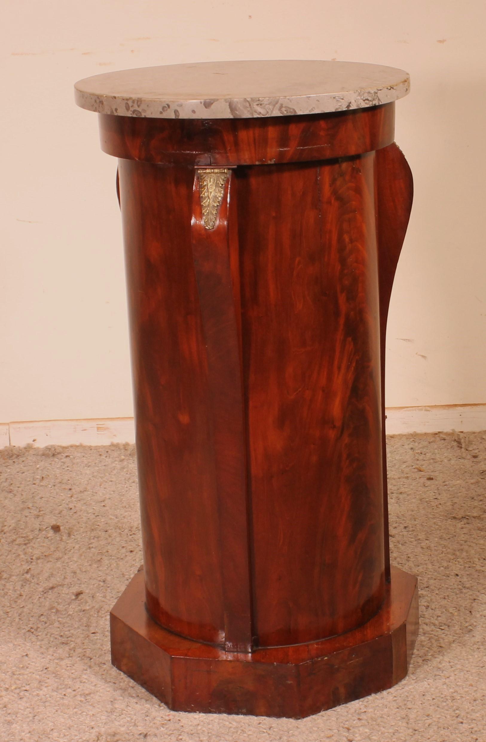 Important Somno in Mahogany 19th Century For Sale 4