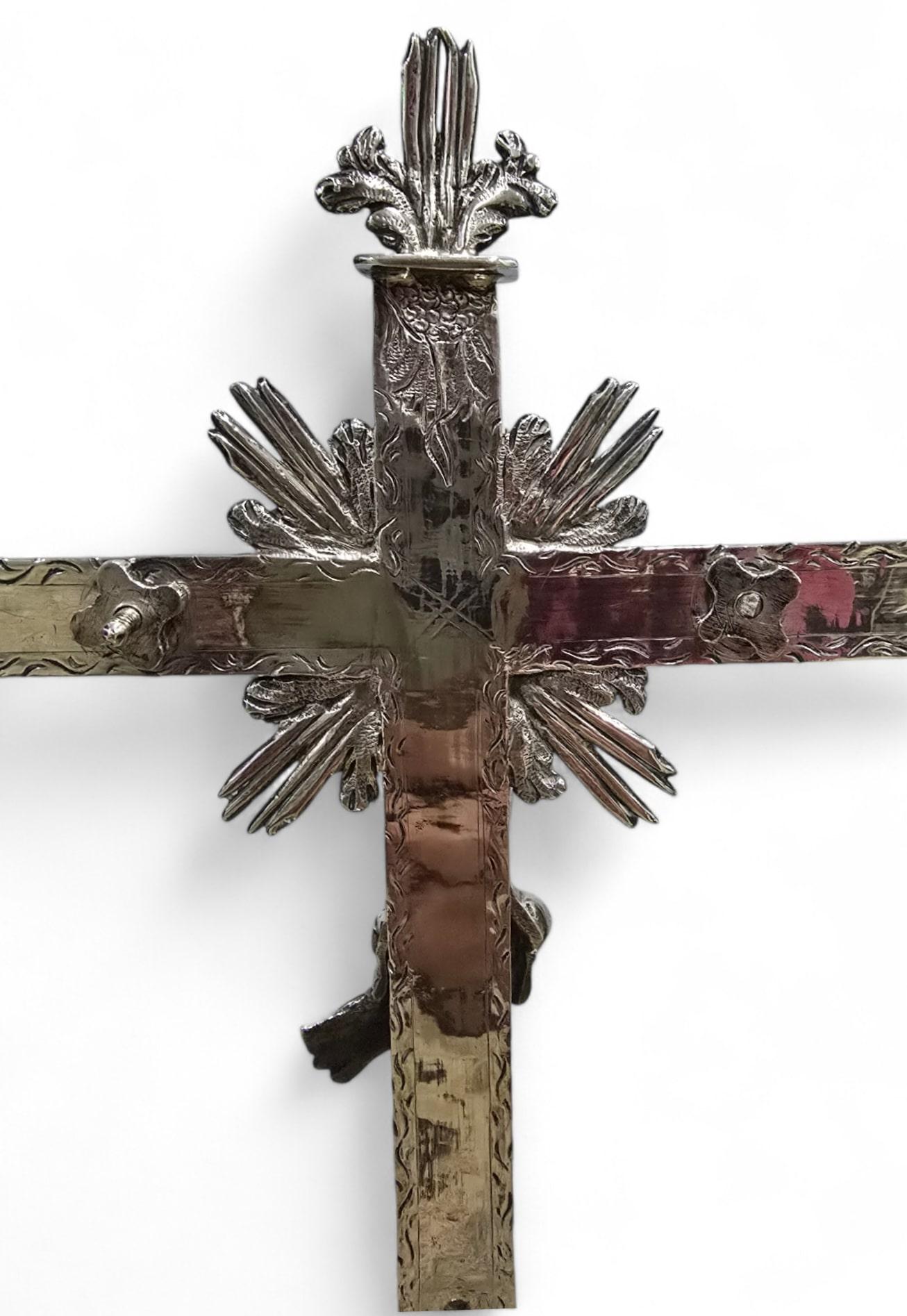 Important Spanish Solid Silver Altar Cross – 16th Century For Sale 6
