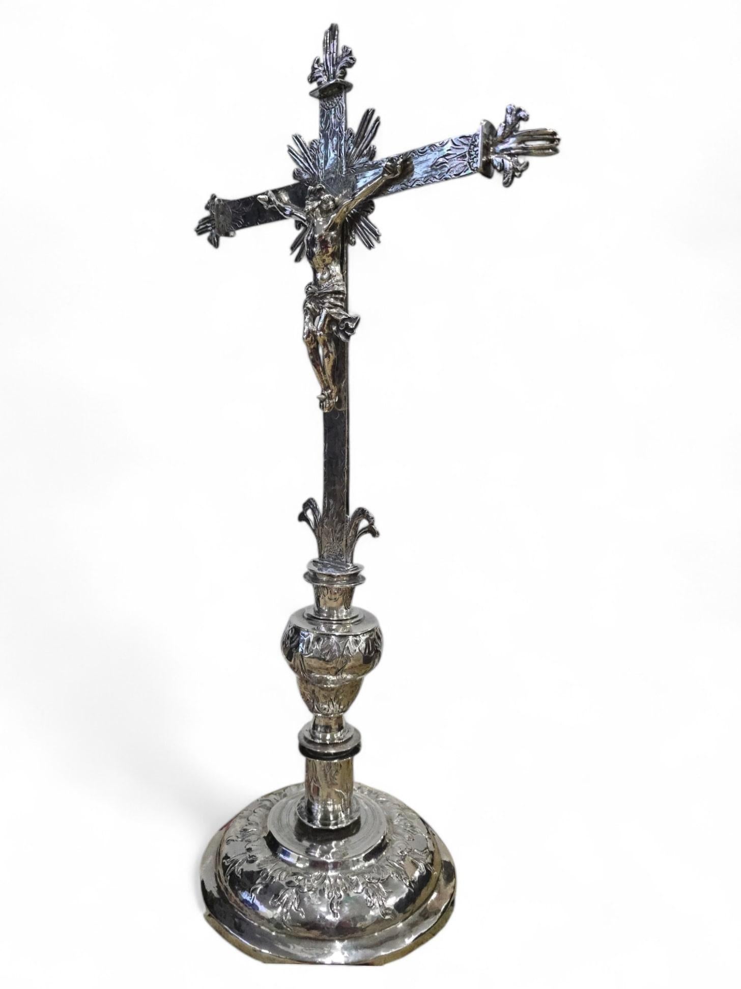 Important Spanish Solid Silver Altar Cross – 16th Century For Sale 8