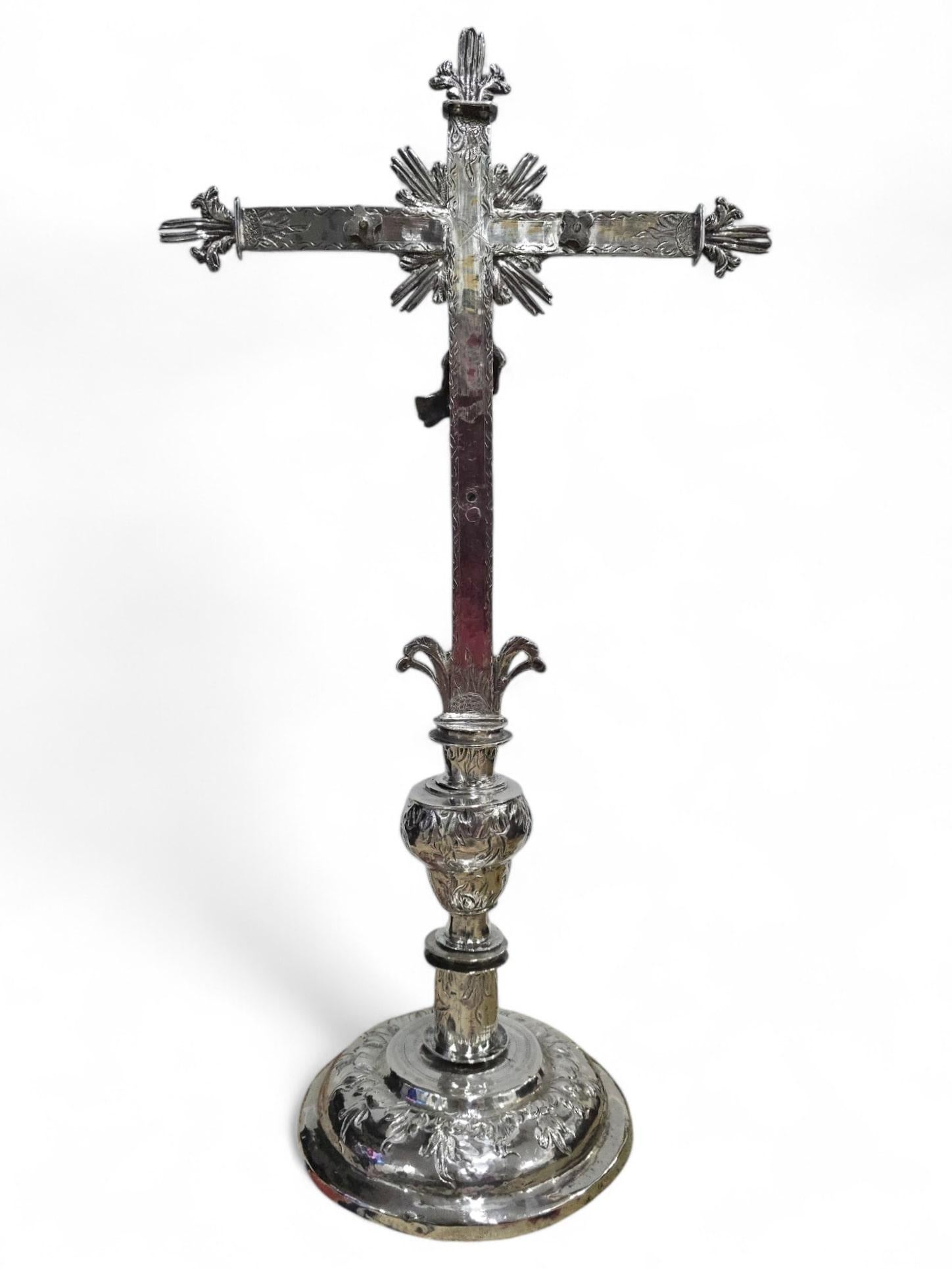 Important Spanish Solid Silver Altar Cross – 16th Century For Sale 9