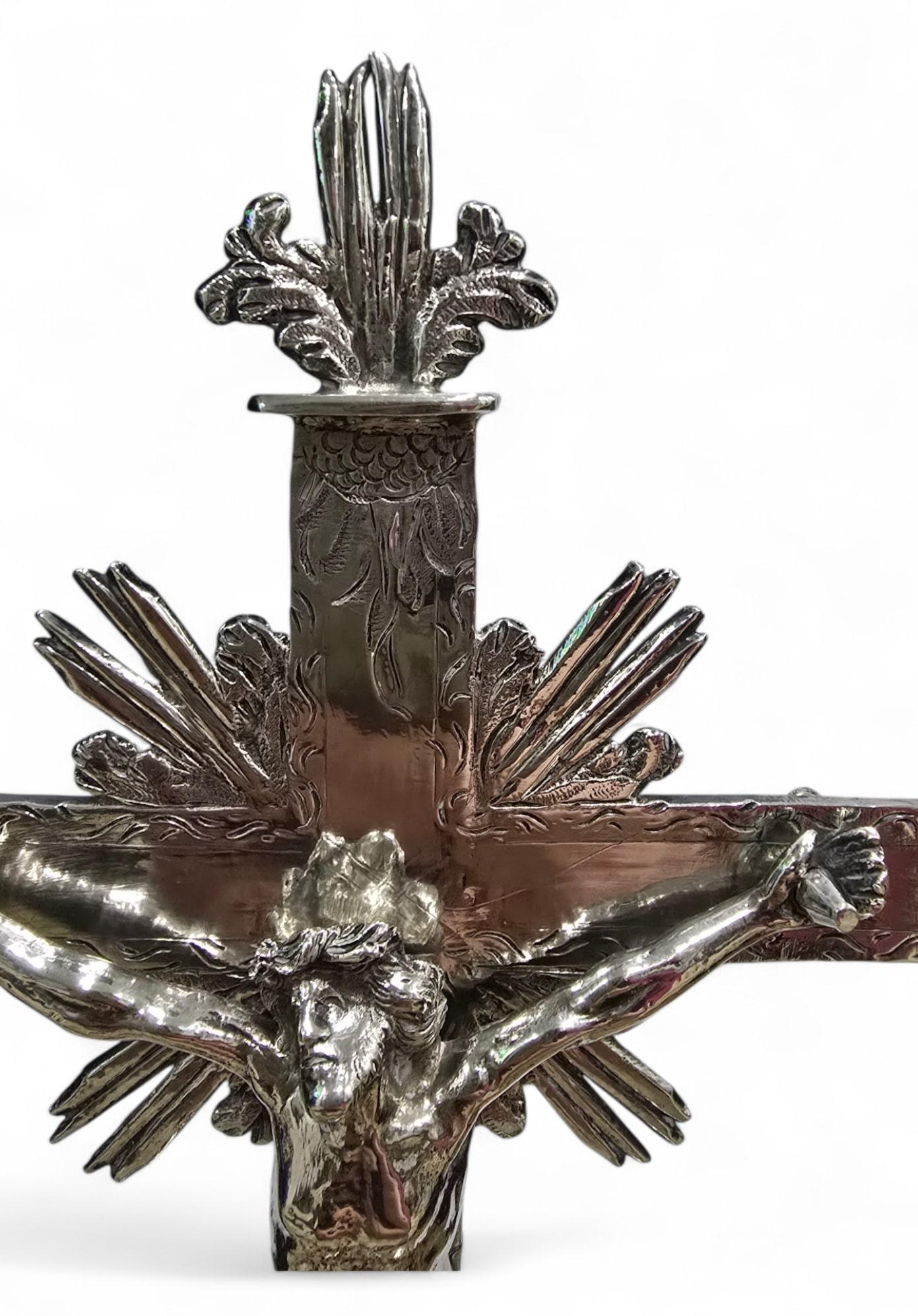 Important Spanish Solid Silver Altar Cross – 16th Century For Sale 12