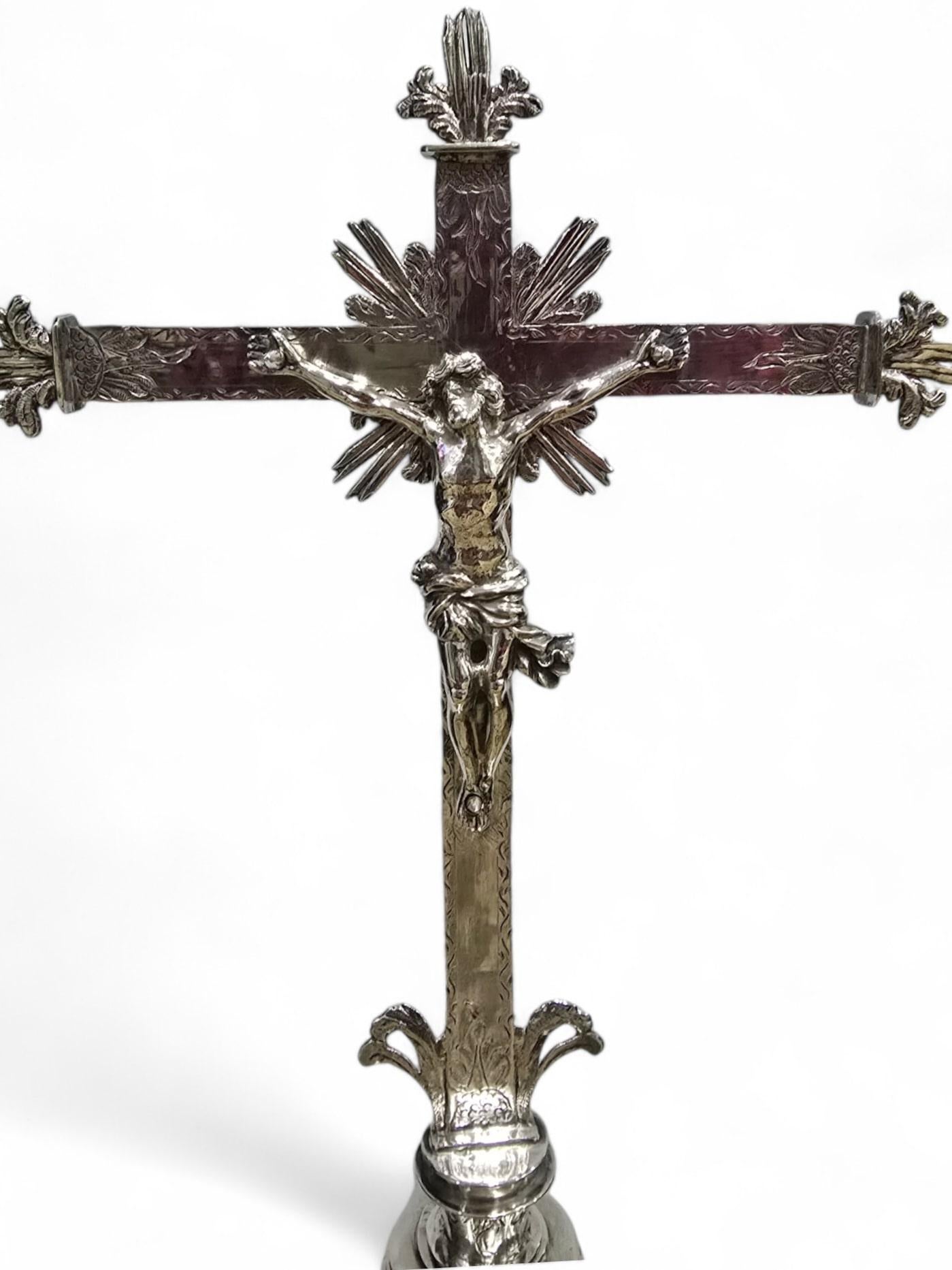 Important Spanish Solid Silver Altar Cross – 16th Century For Sale 14