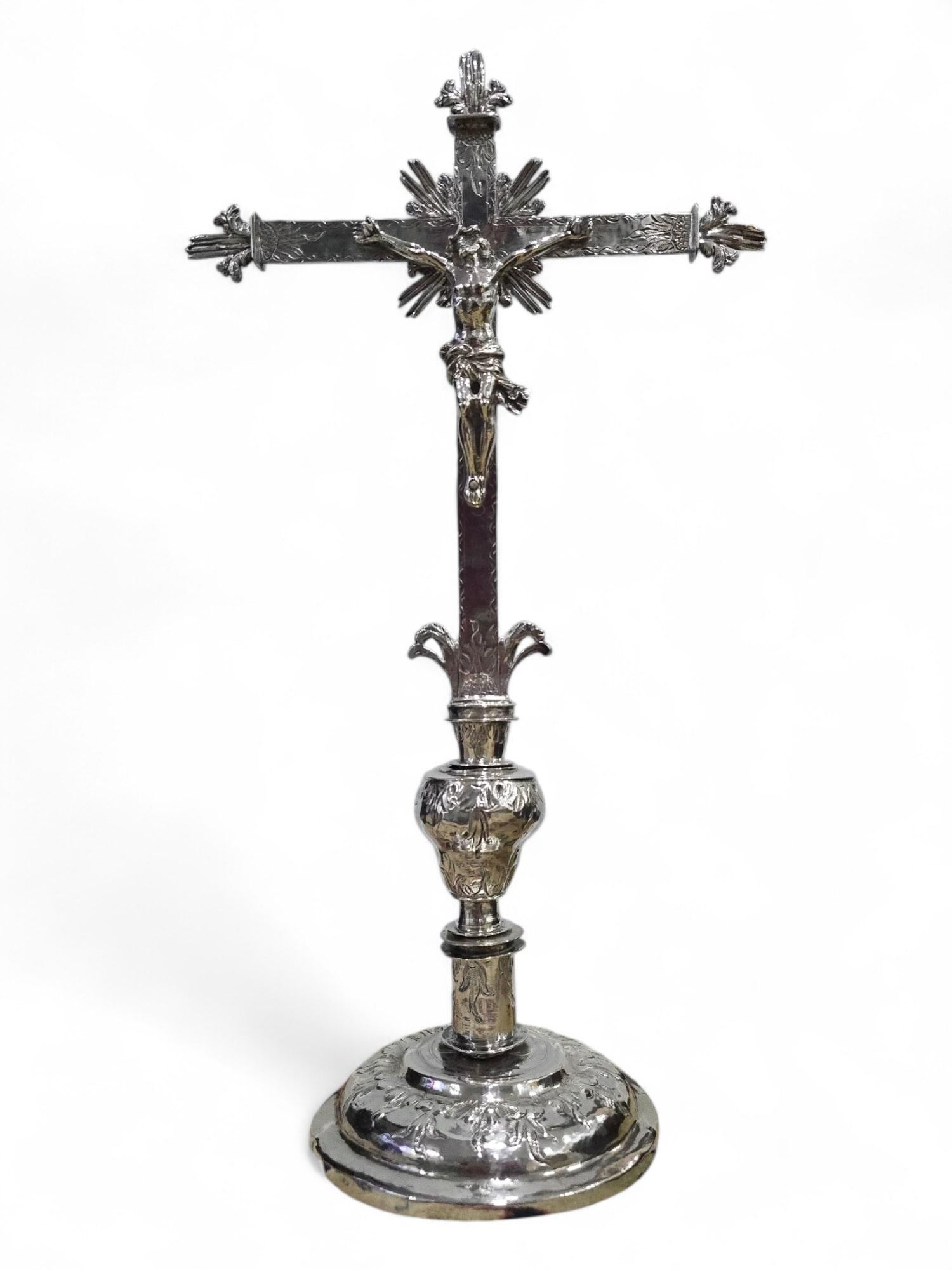 Important Spanish Solid Silver Altar Cross – 16th Century For Sale 15