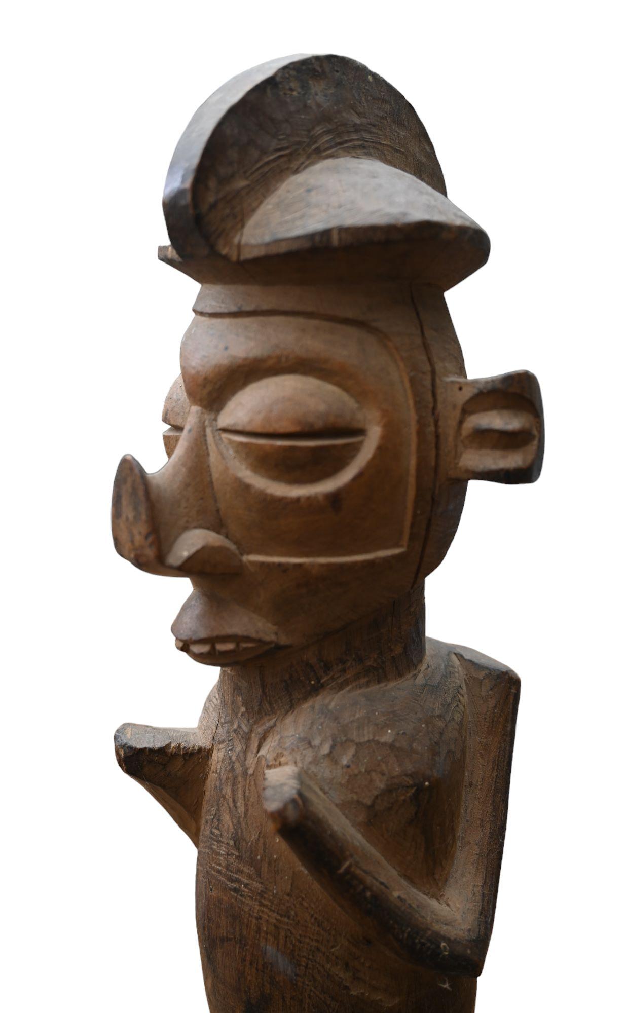 Hand-Carved Important Statue Of The Yaka Tribe, Dr Congo, early 1900 For Sale