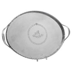 Importante bandeja de presentación de plata de ley fabricada por Omar Ramsden en 1929 - 5,5 kg
