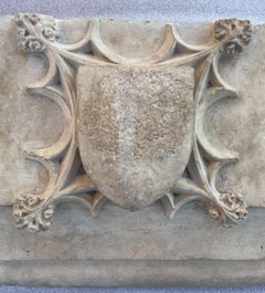 Important stone mantel from the 17th century