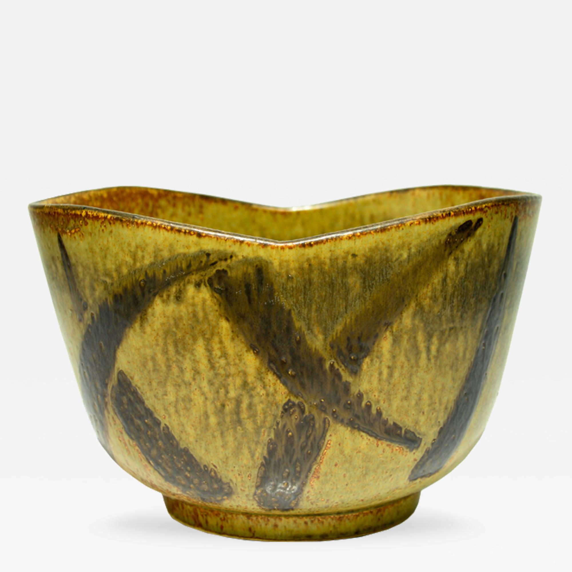  Important Stoneware bowl by Eva Staehr Nielsen for Saxbo Keramik, Denmark. The bowl was exhibited at the Prins Eugens Museum Waldesmarsudde and owned by  prominent Swedish Architect Robert Berghagen.

Saxbo Keramik, a Danish pottery workshop, was