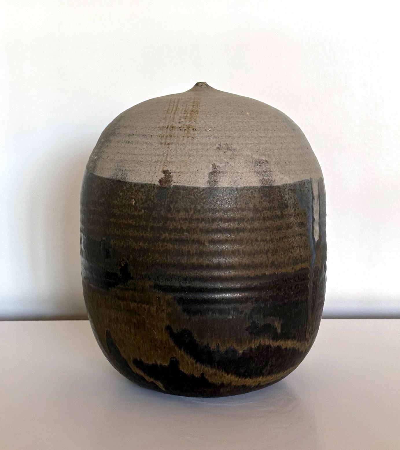 Important Storied Tall Ceramic Pot with Rattle and Handprints by Toshiko Takaezu For Sale 1