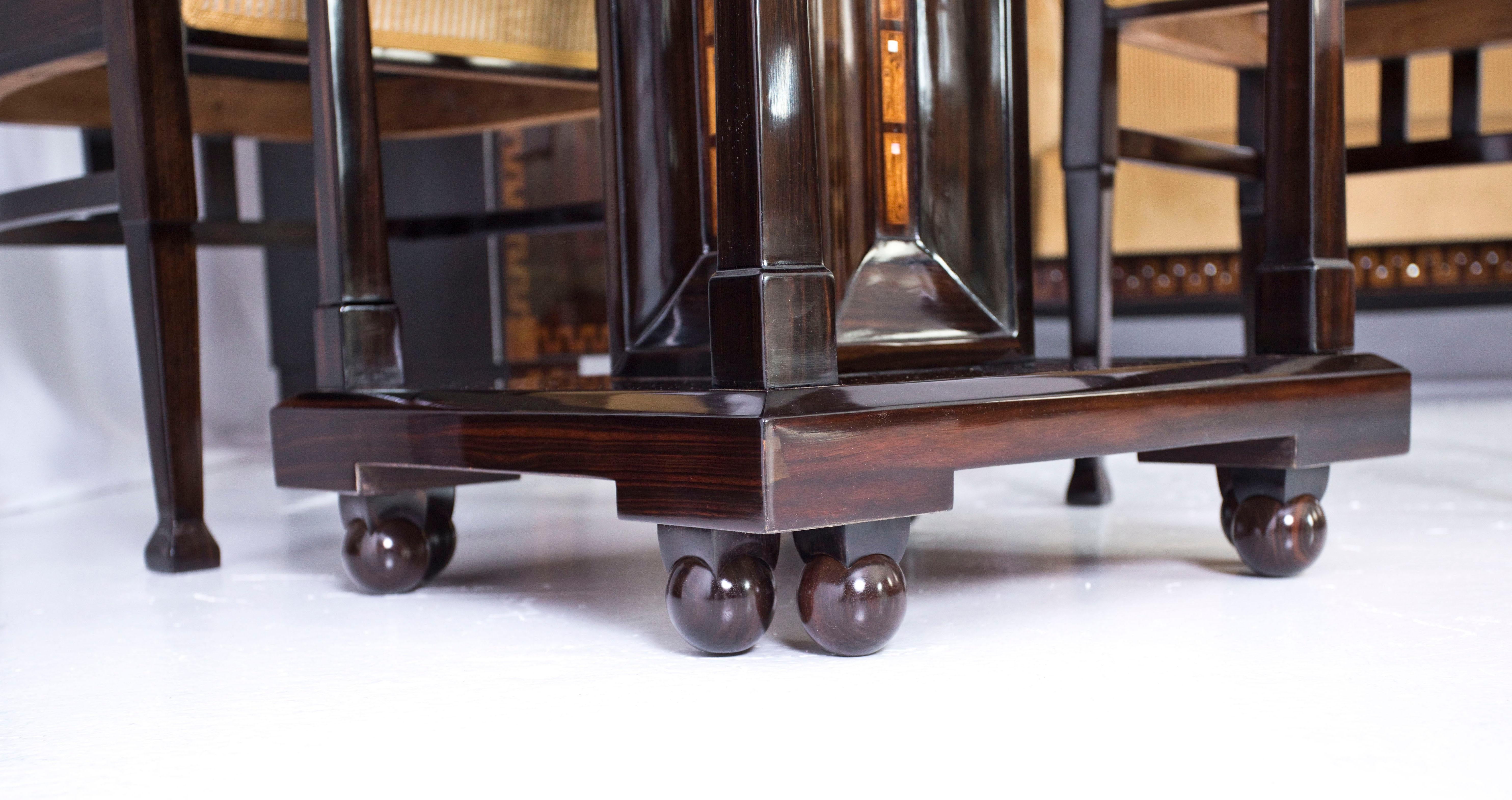Important Table and Four Chairs by Ludwig Alter Darmstadt Jugendstil, 1908' For Sale 5