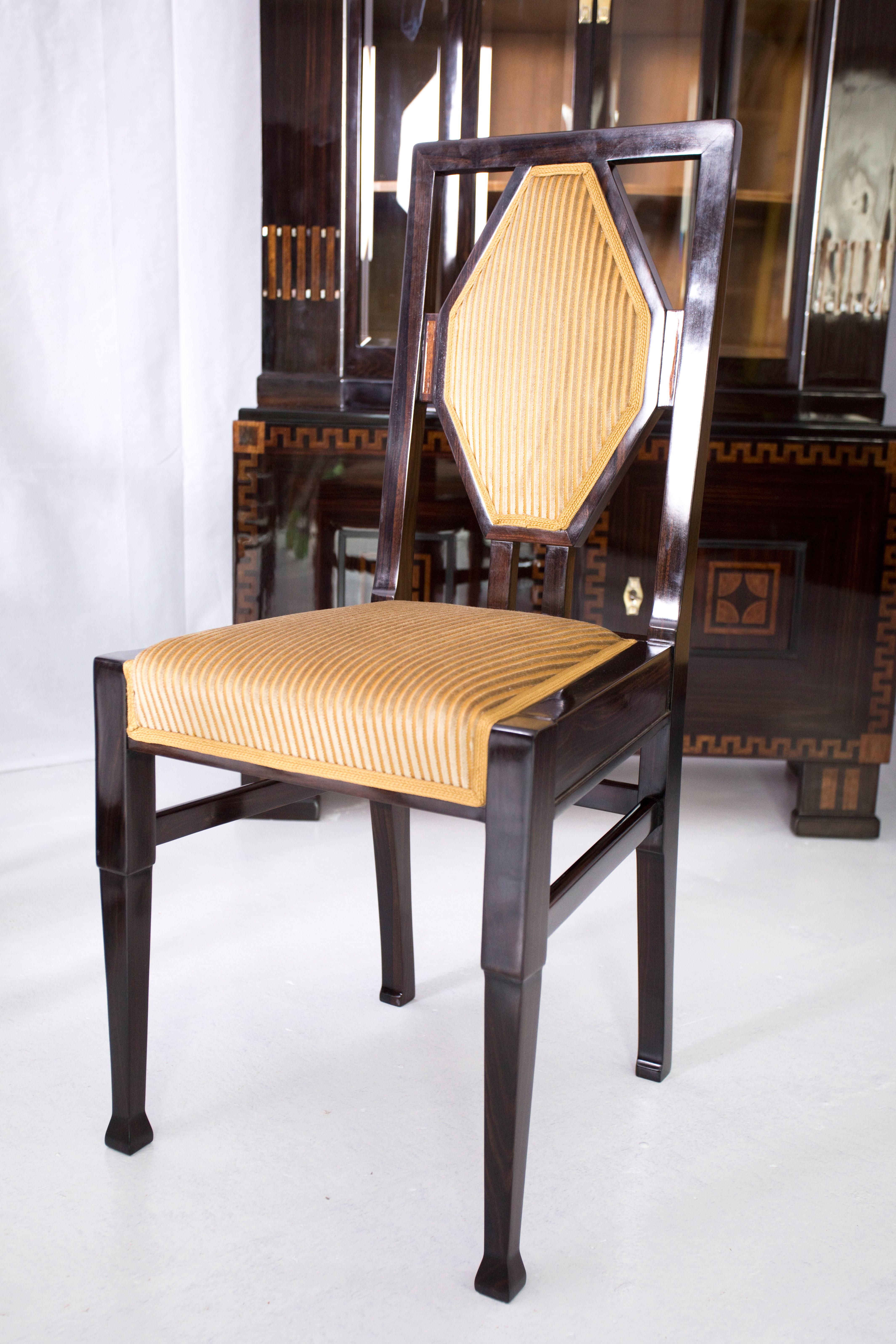 Important Table and Four Chairs by Ludwig Alter Darmstadt Jugendstil, 1908' For Sale 10