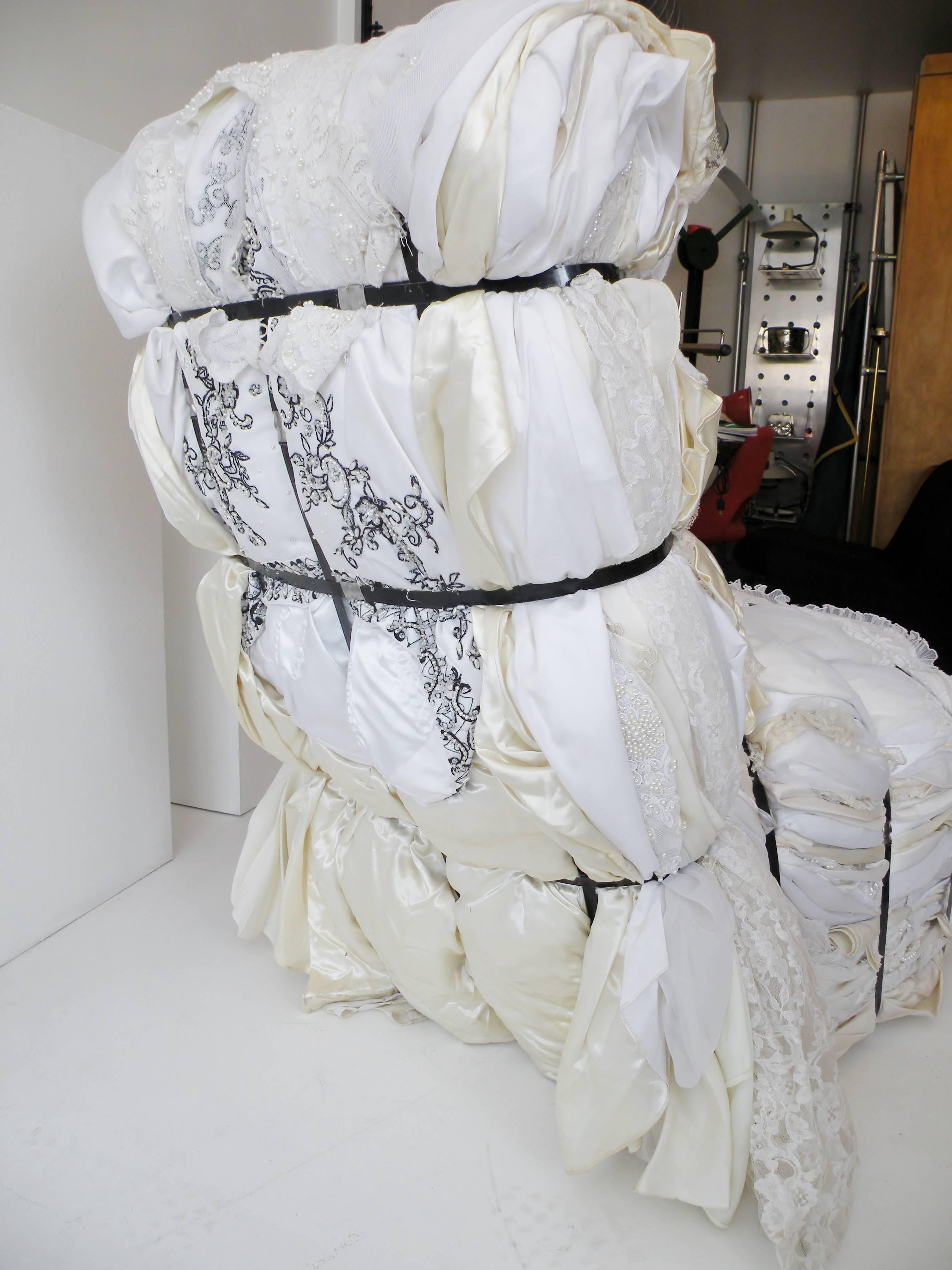 Importante robe de mariée Tejo Remy Rag Chair pour Droog Design en vente 3