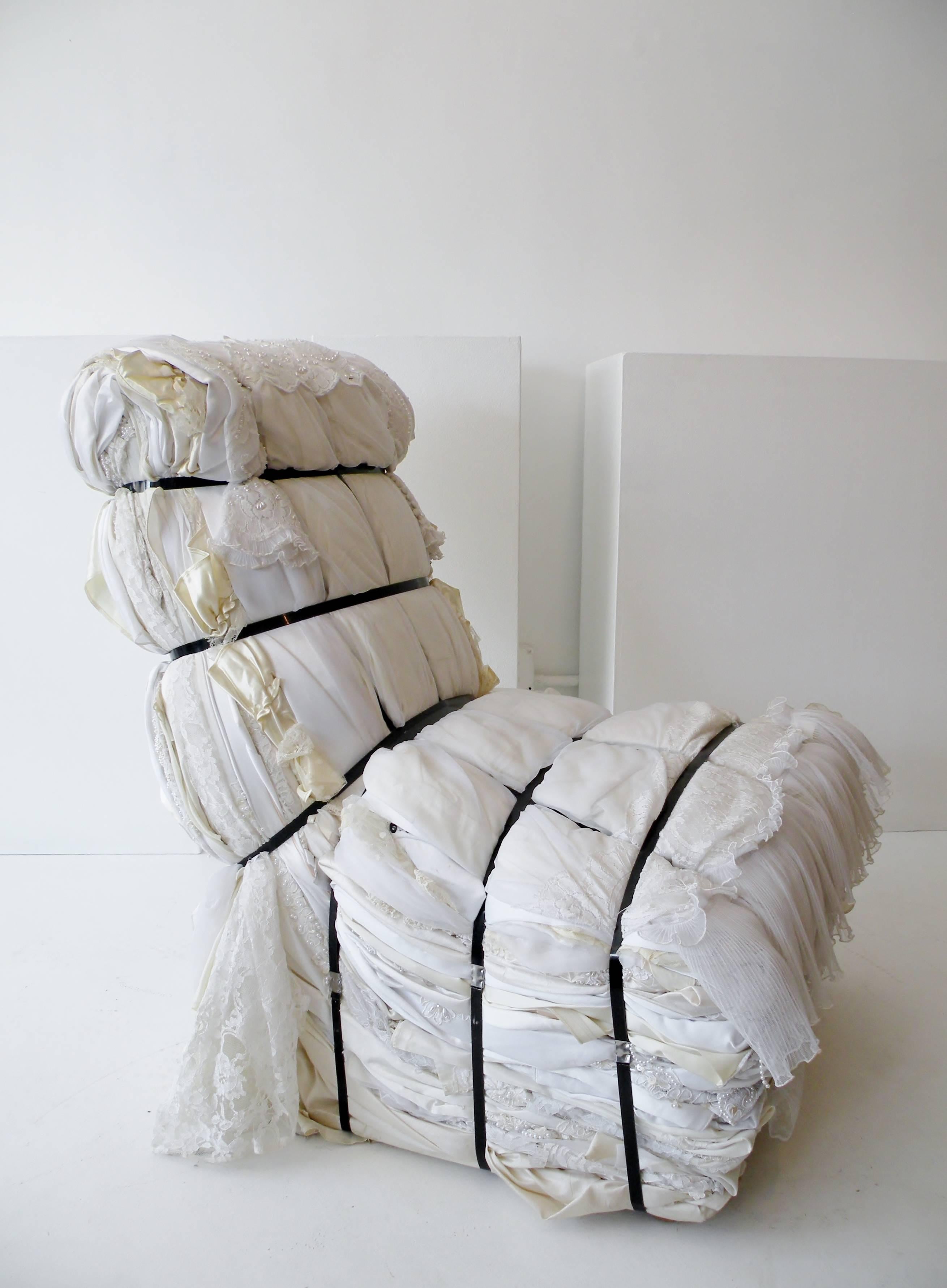 Importante robe de mariée Tejo Remy Rag Chair pour Droog Design en vente 4