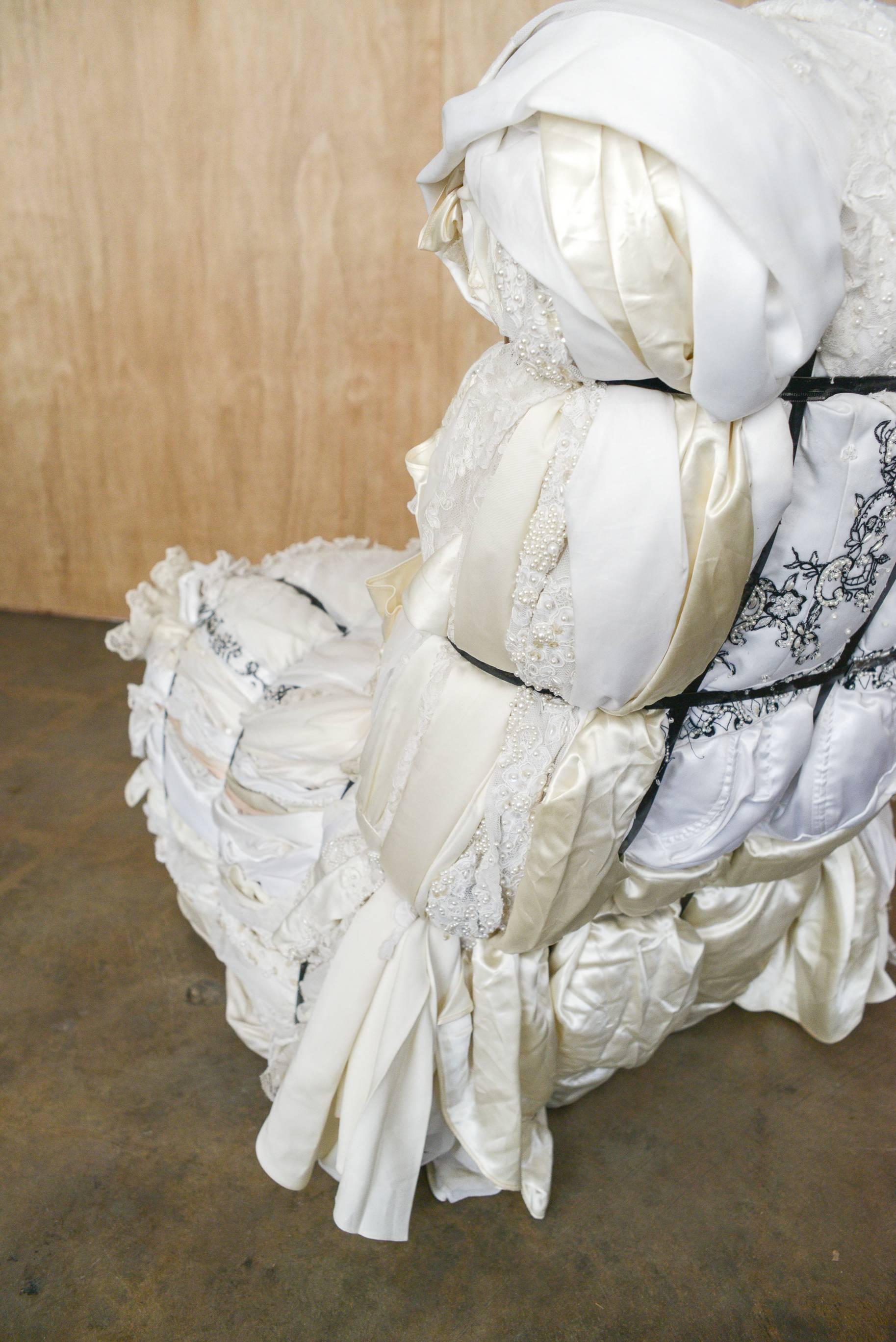Importante robe de mariée Tejo Remy Rag Chair pour Droog Design en vente 9