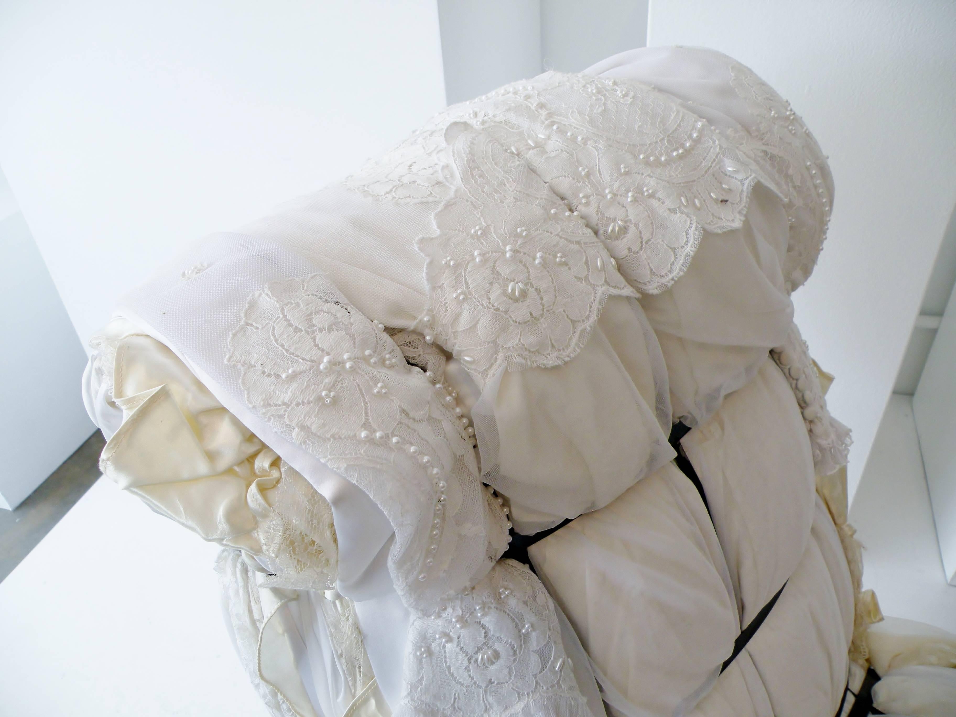 Important Tejo Remy Wedding Dress Rag Chair for Droog Design In Good Condition For Sale In Denver, CO