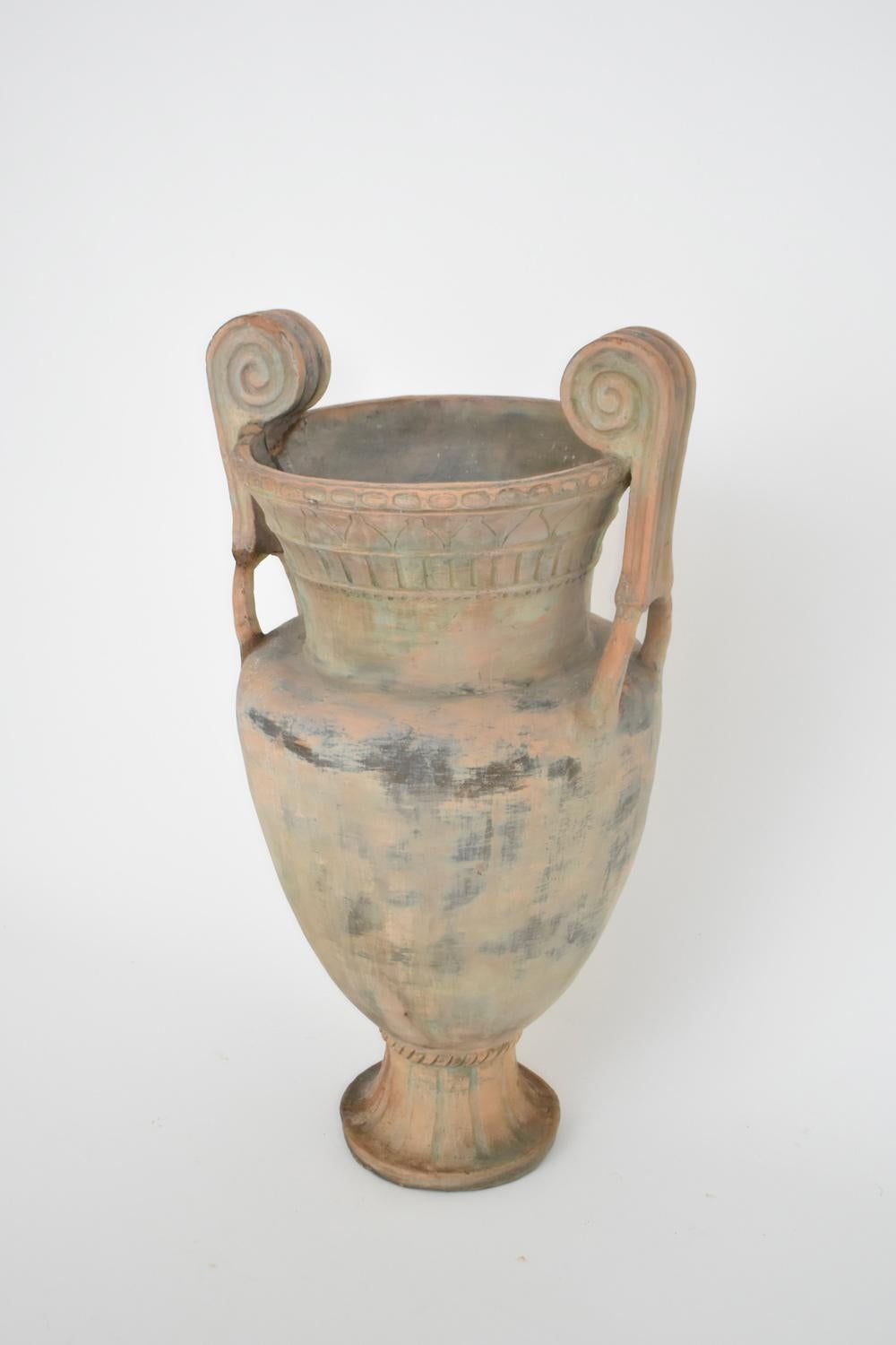 Importante jarrón neoclásico de terracota cratere, década de 1910 Italiano en venta