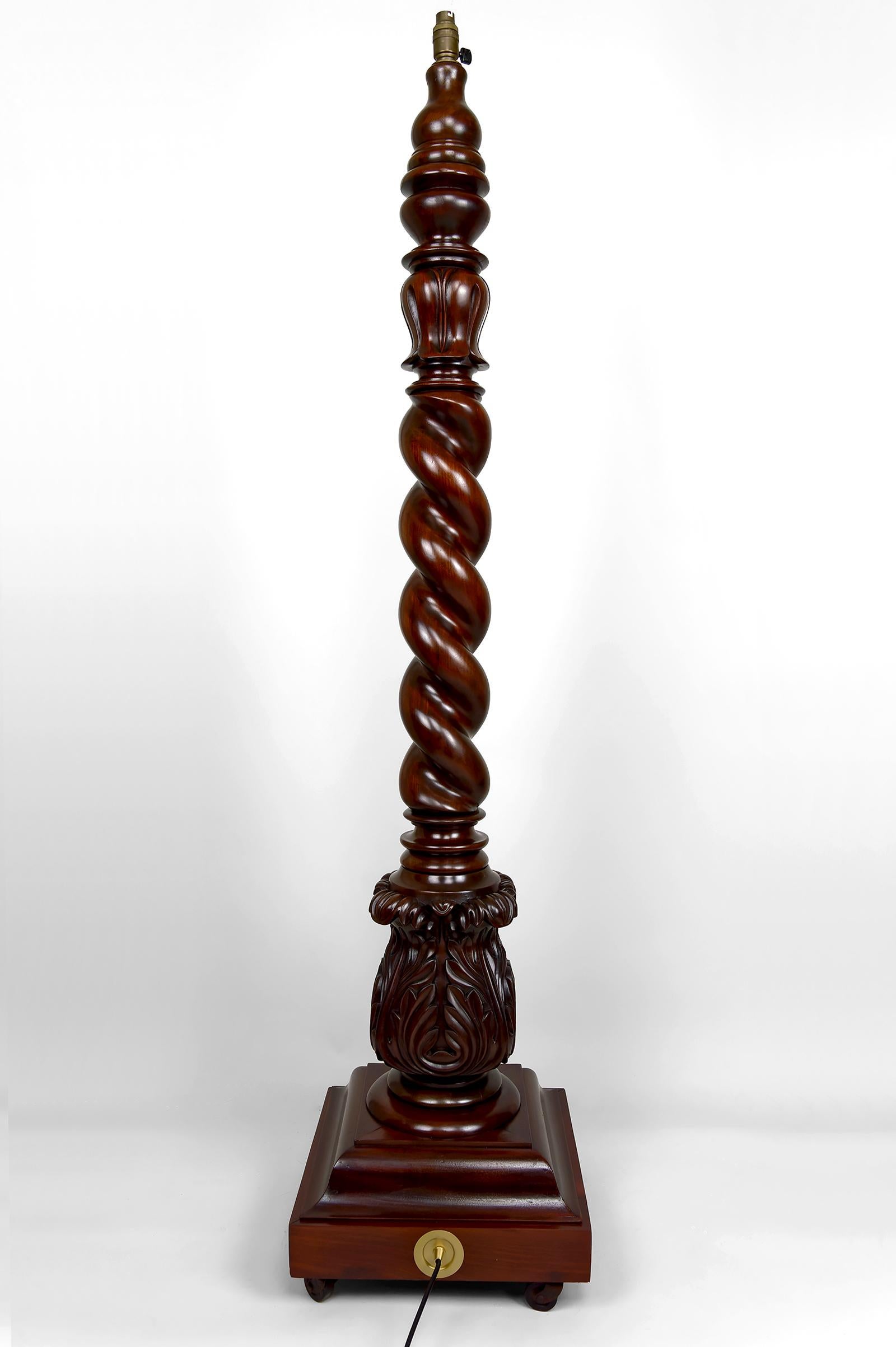 Hand-Carved Important Tudor Victorian Twisted Column Floor Lamp in Walnut, UK, Circa 1900 For Sale
