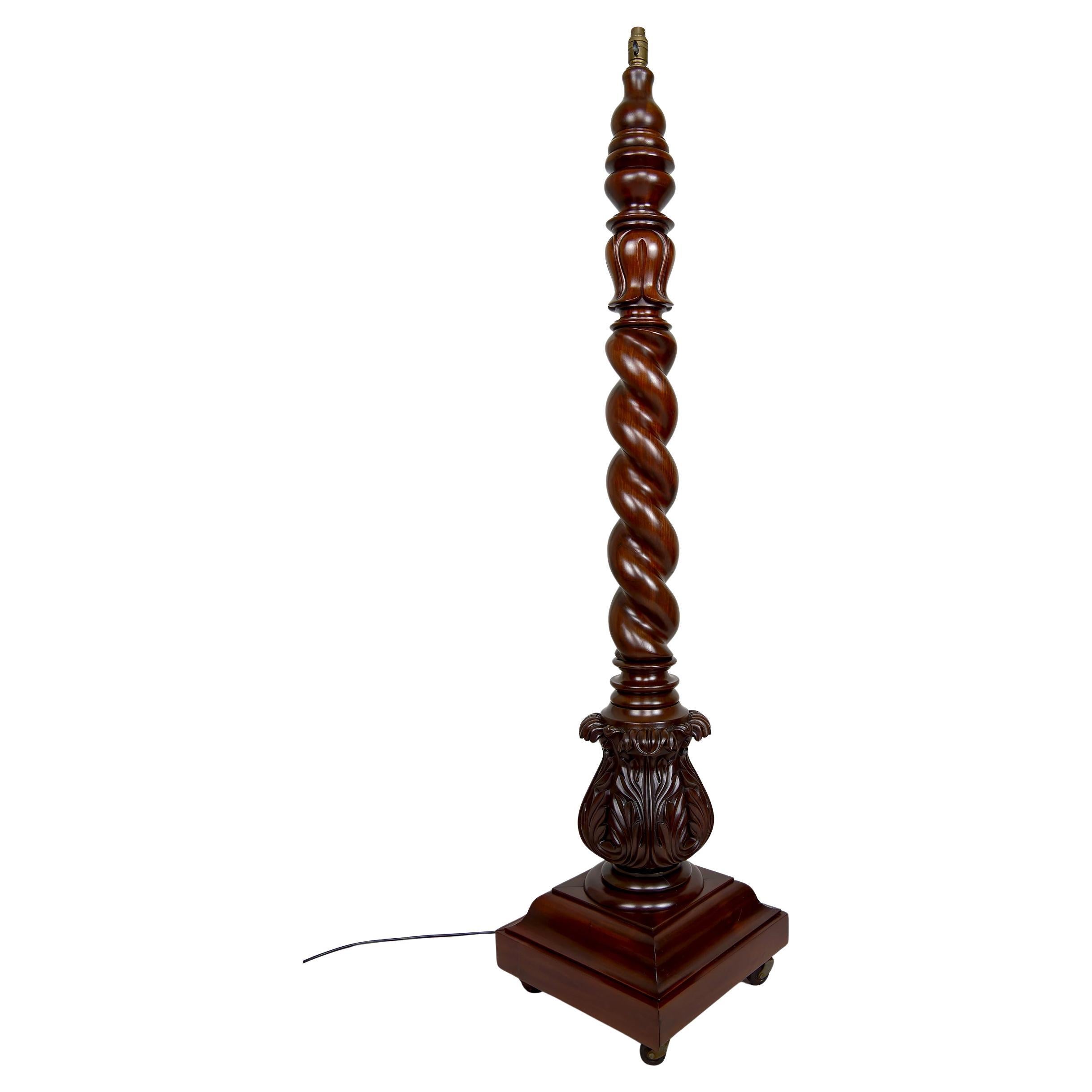 Important Tudor Victorian Twisted Column Floor Lamp in Walnut, UK, Circa 1900 For Sale