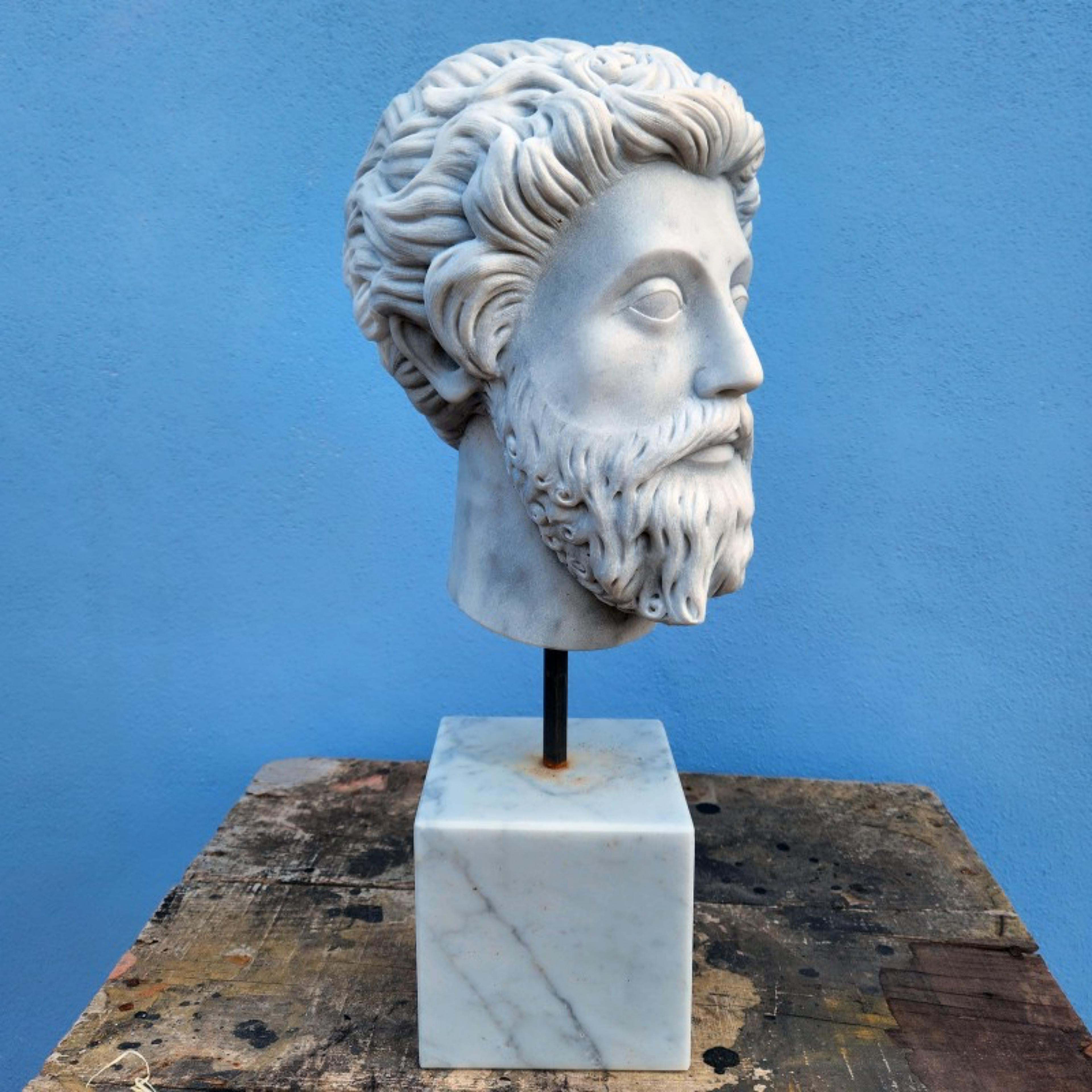 Fait main Importante sculpture italienne unique MARCO AURELIO HEAD CARRARA MARBLE 19ème siècle en vente
