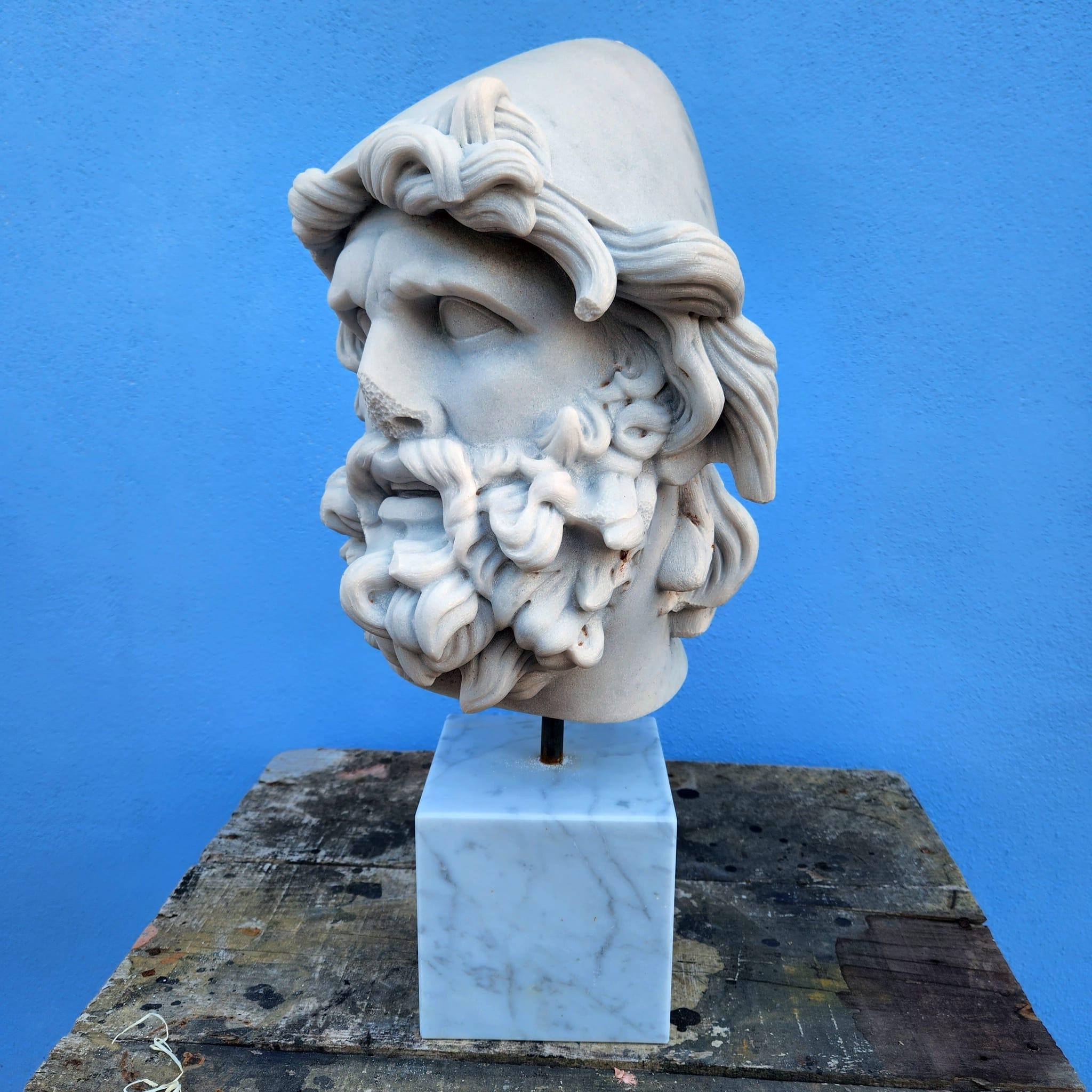 Einzigartige italienische Skulptur „ULISSE“  HEAD CARRARA MARBLE 19. Jahrhundert. im Zustand „Gut“ im Angebot in Madrid, ES