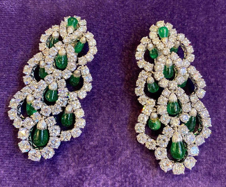 Van Cleef and Arpels Dangling Emerald and Diamond Earrings For Sale at 1stDibs