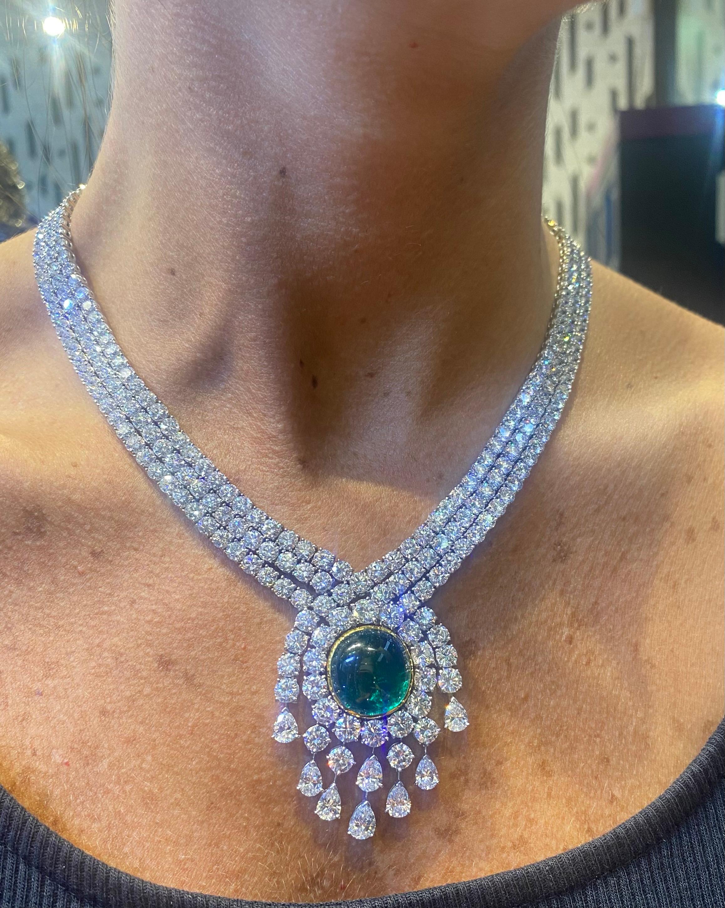 Halskette mit Diamanten und Smaragden von Van Cleef & Arpels (Rundschliff) im Angebot