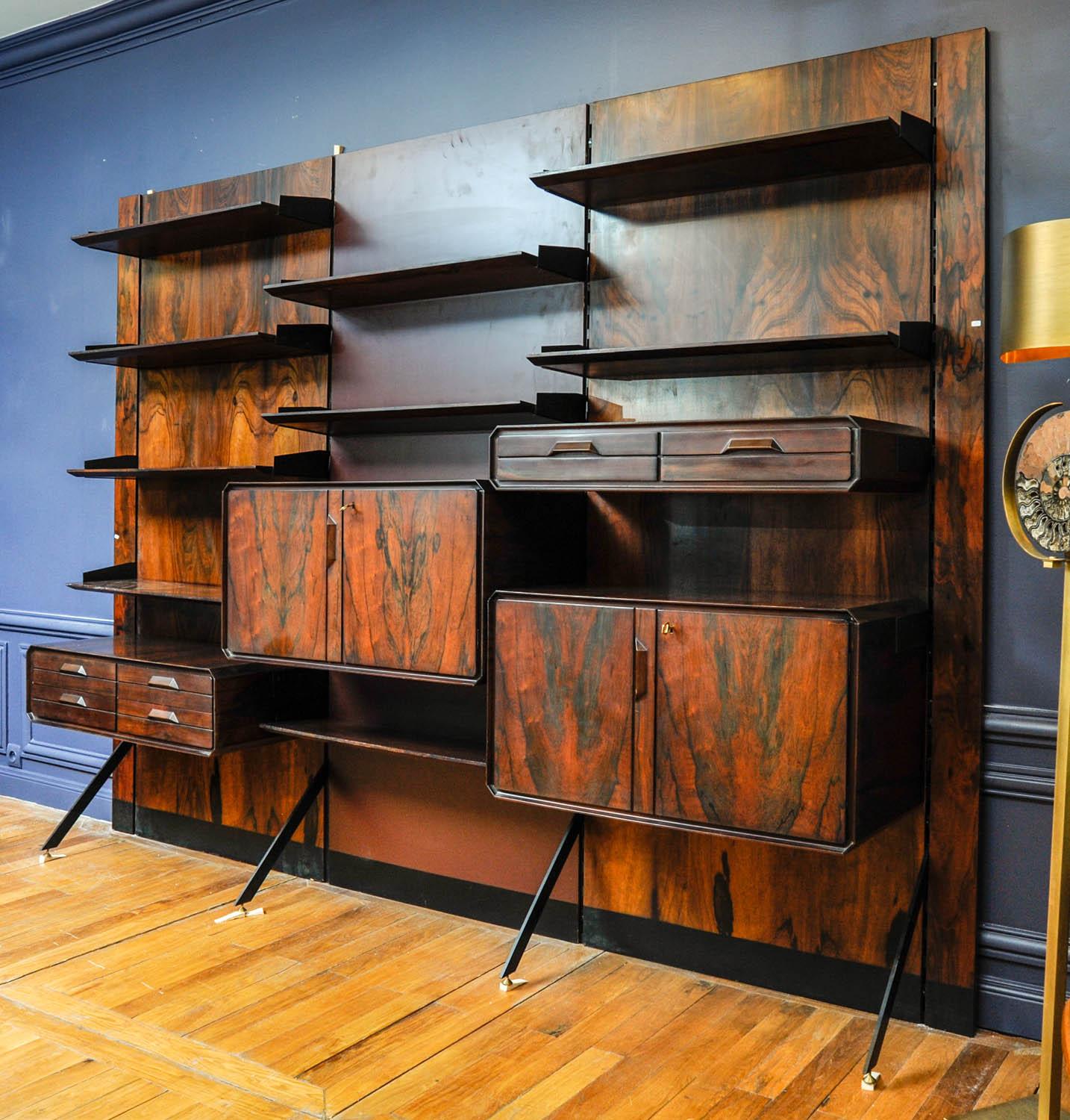 Mid-20th Century Vintage Bookcase in palissander at cost price.