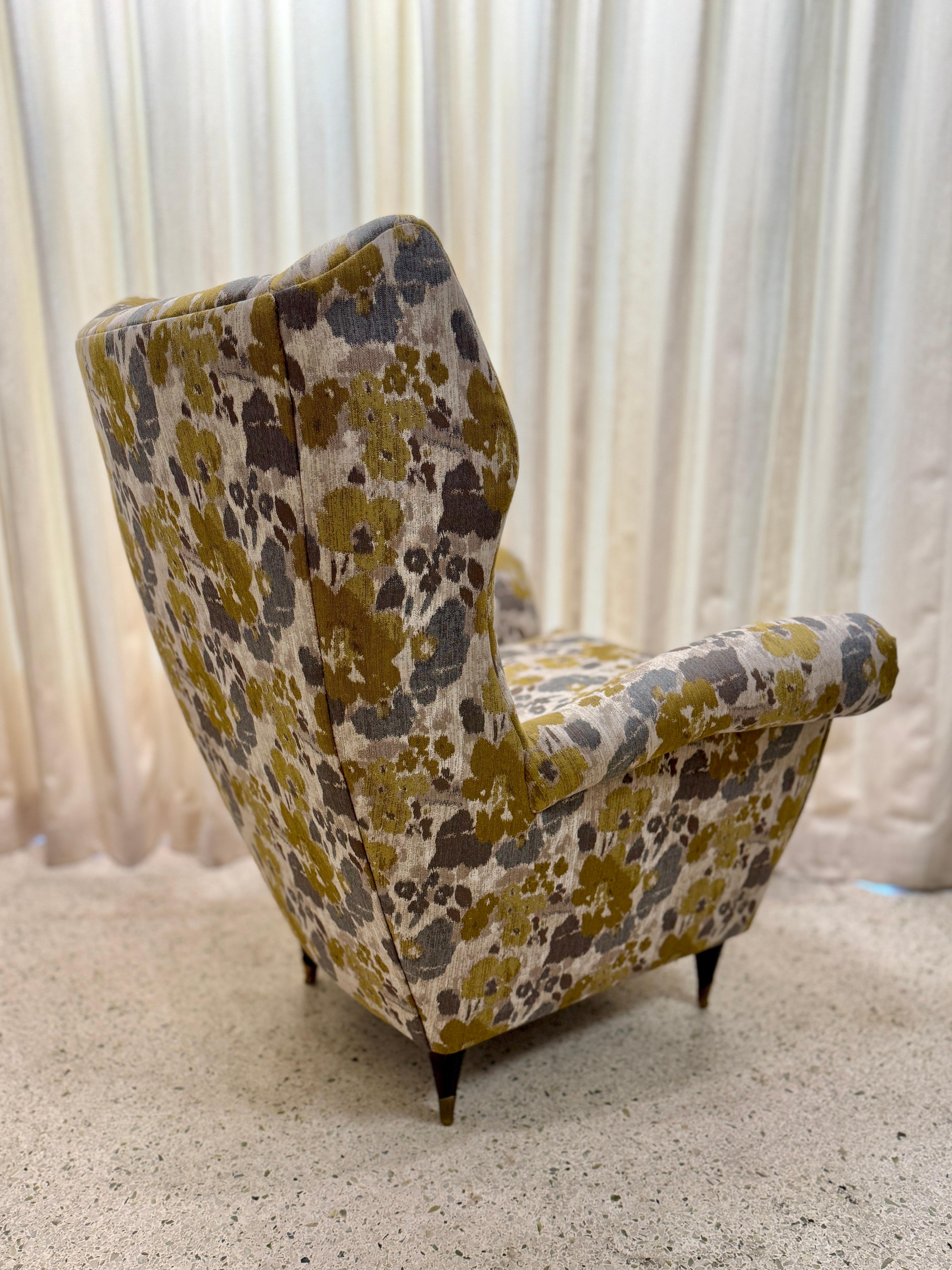 Wichtige italienische Vintage-Ohrensessel mit Ohrensesseln, PAIR (Mitte des 20. Jahrhunderts) im Angebot