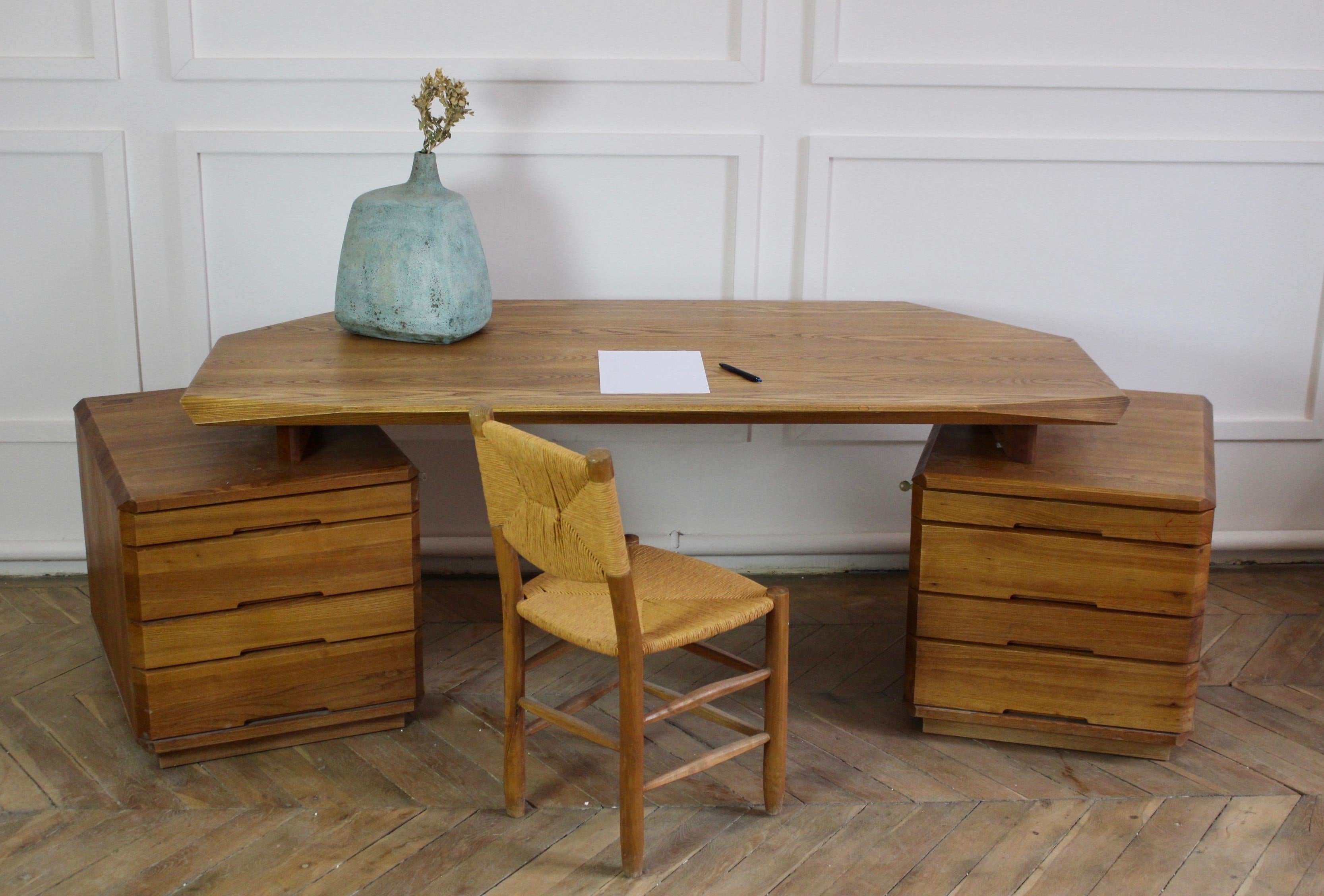 Important Vintage Pierre Chapo Desk, Model B40, in Solid Elm, 1980 For Sale 5