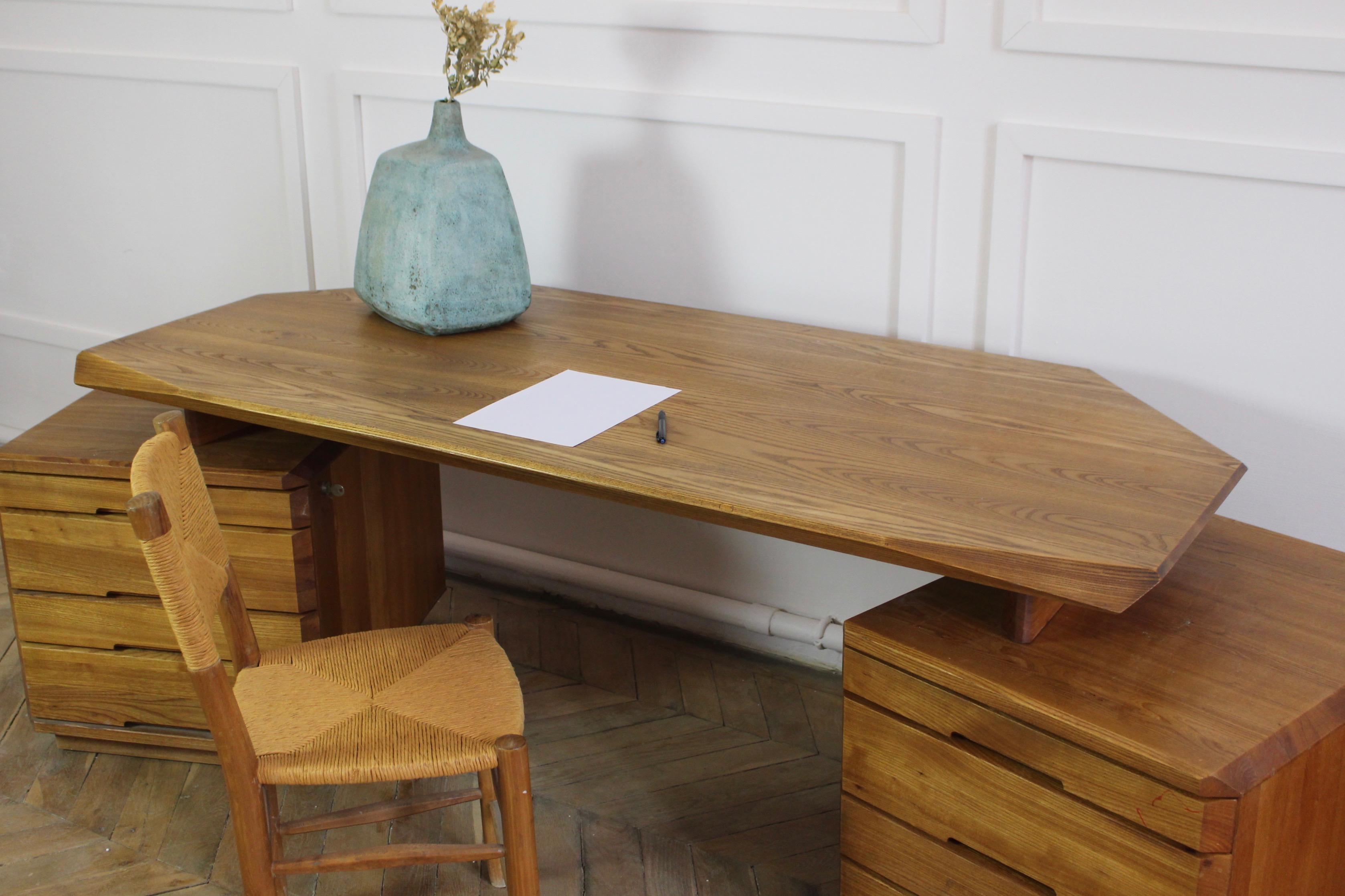 Important Vintage Pierre Chapo Desk, Model B40, in Solid Elm, 1980 For Sale 1