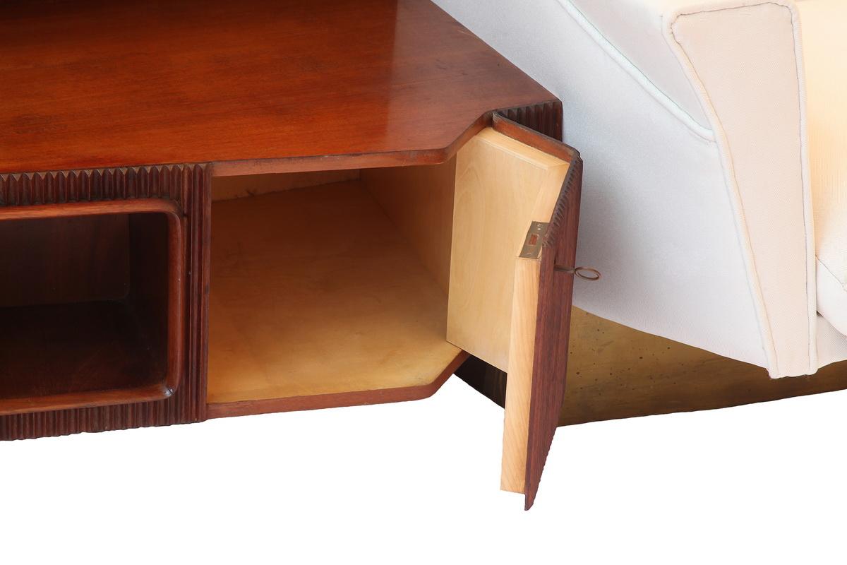 Important Wall Unit, Large Curved Sofa and walnut Shelfs by Dassi, 1940 2