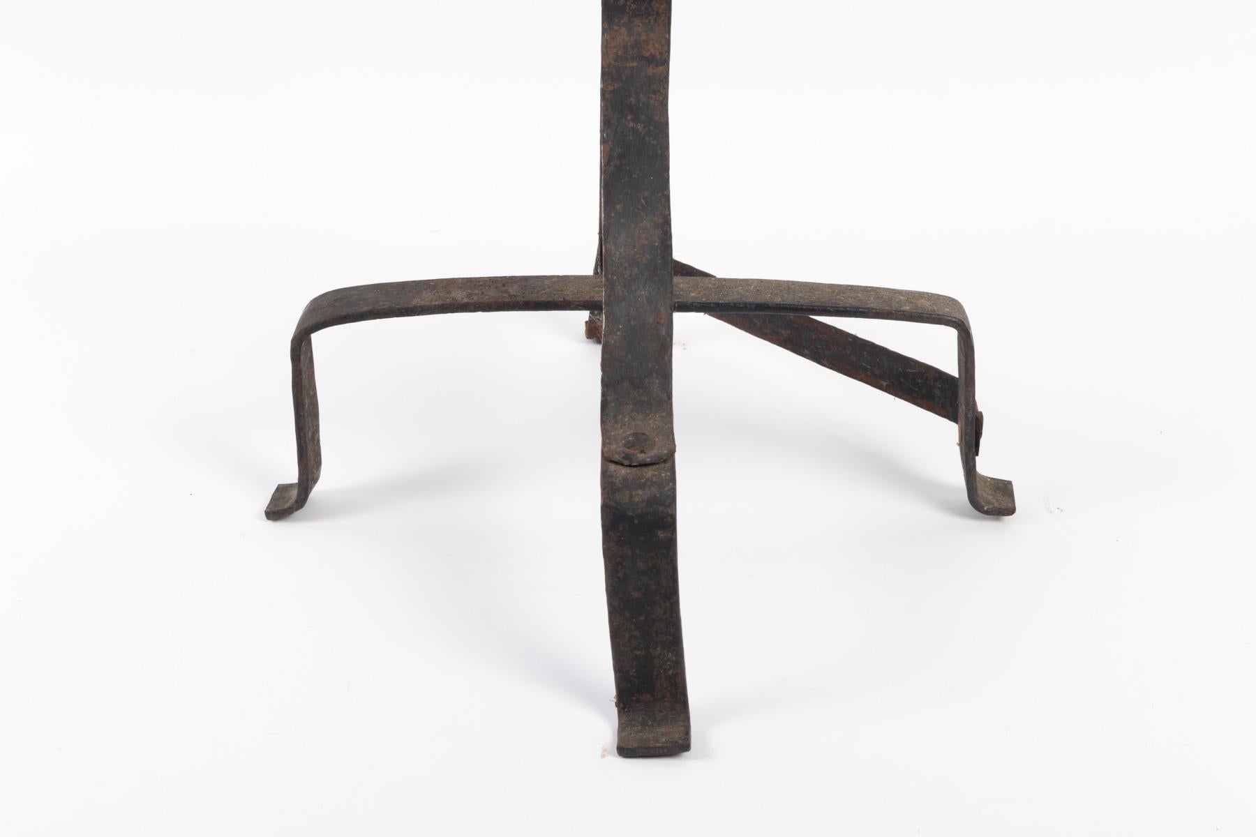 Important wrought iron candleholder, 1950, 7 lights, representing 3 ethnic characters with the small spatulas to extinguish the candles.
Measures: H 119cm, W 59cm, D 37cm.