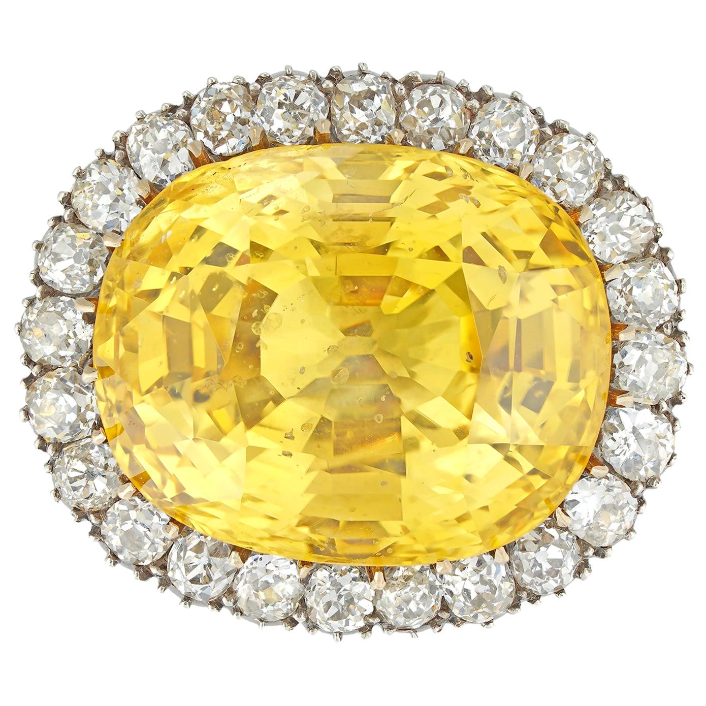 Importante broche/anillo de zafiro amarillo y racimo de diamantes