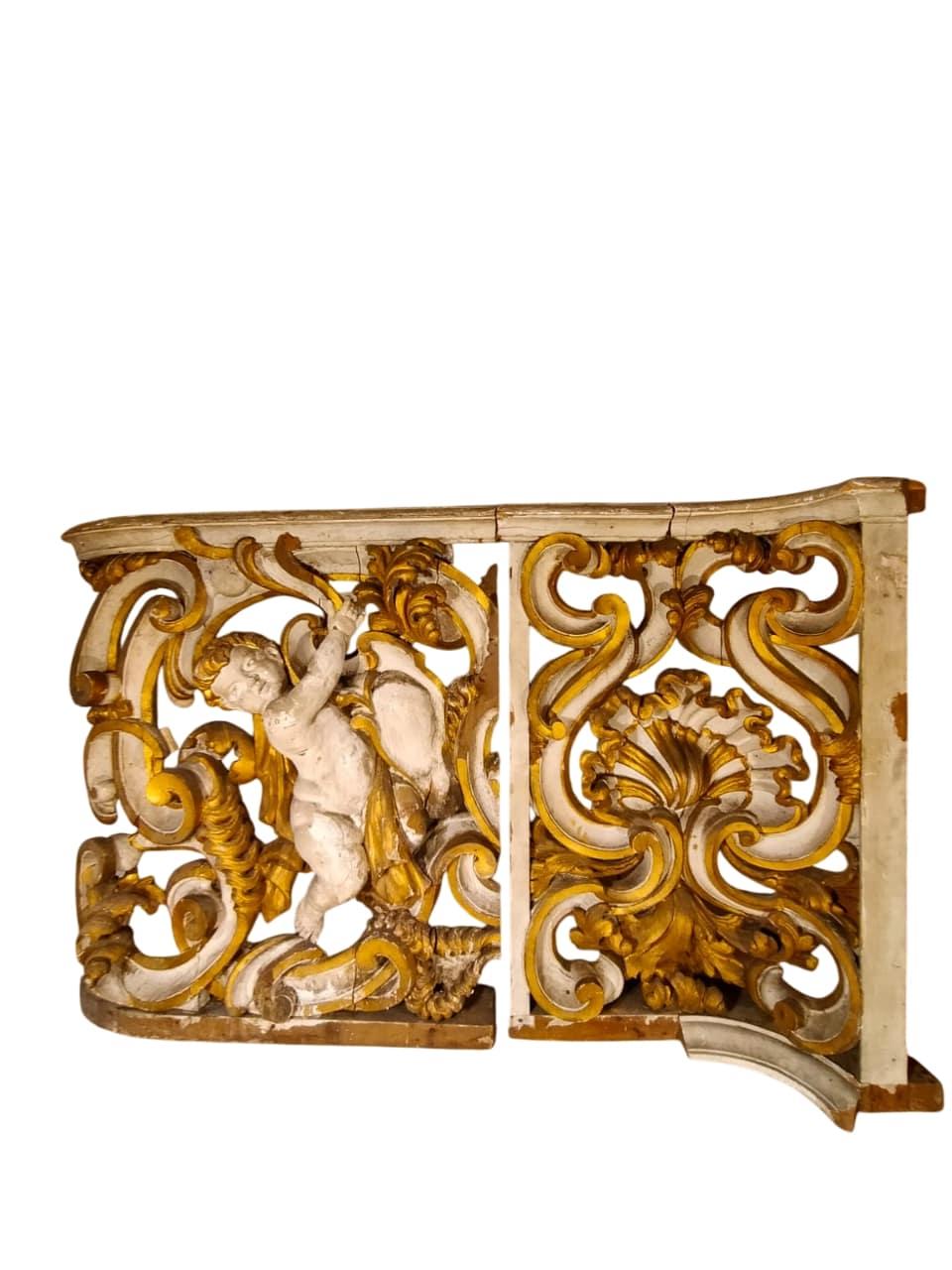 Balustrade avec corbeaux (décoratifs), d'une ancienne tribune de chœur  XVIIIe siècle en vente 2