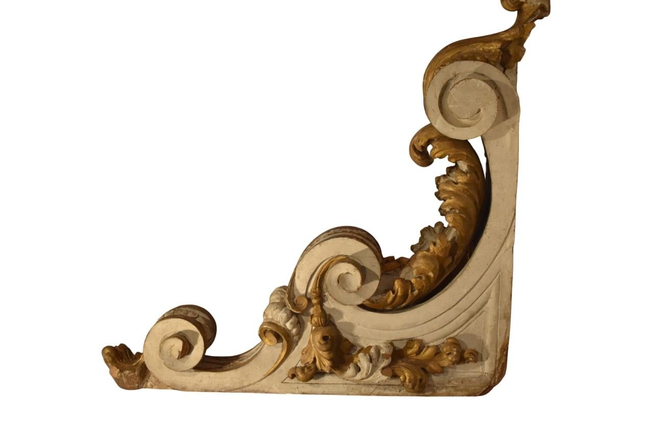 Balustrade avec corbeaux (décoratifs), d'une ancienne tribune de chœur  XVIIIe siècle en vente 12