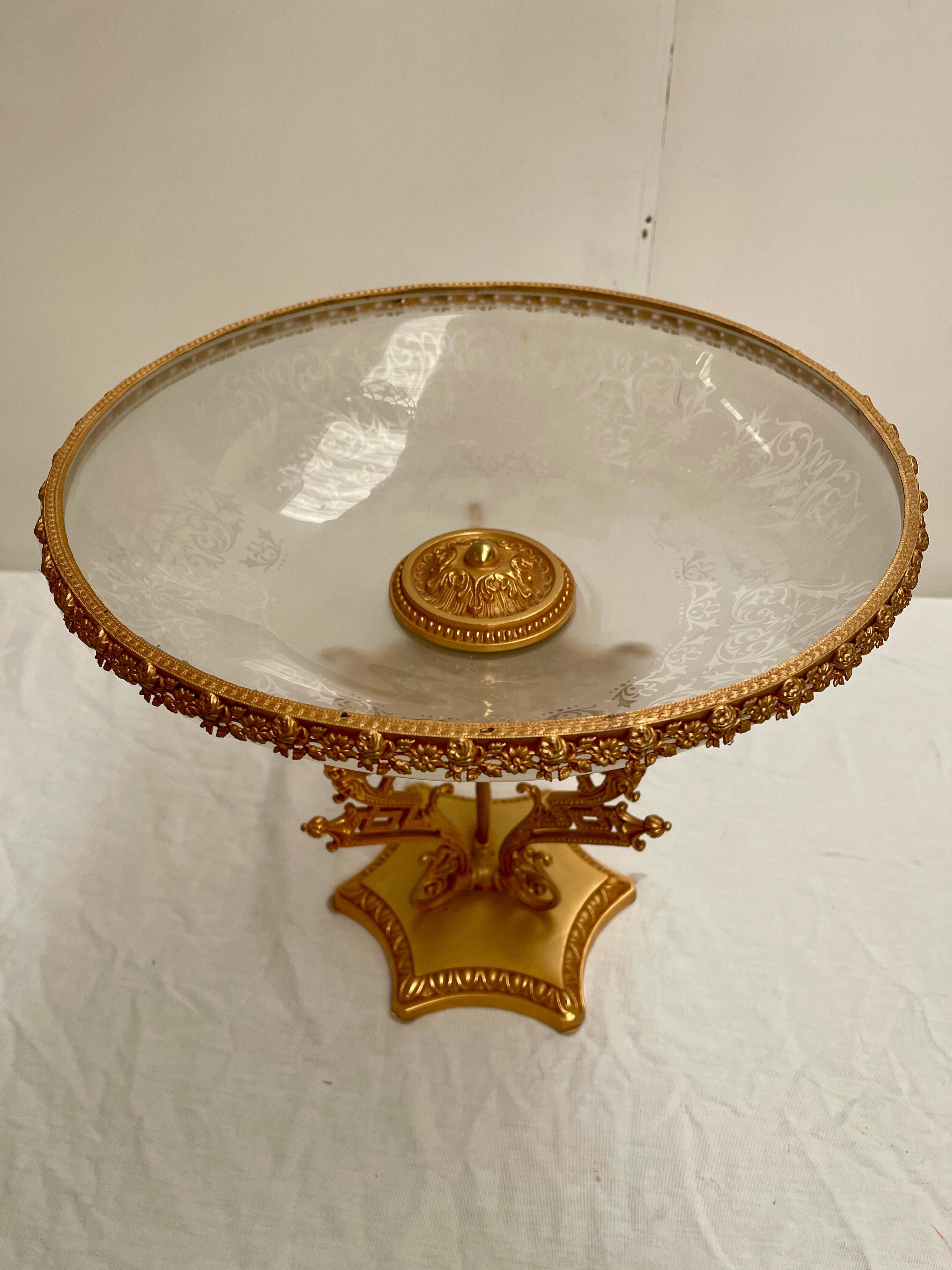 Autre Important centre de table italien de luxe en cristal et bronze doré 20e siècle en vente
