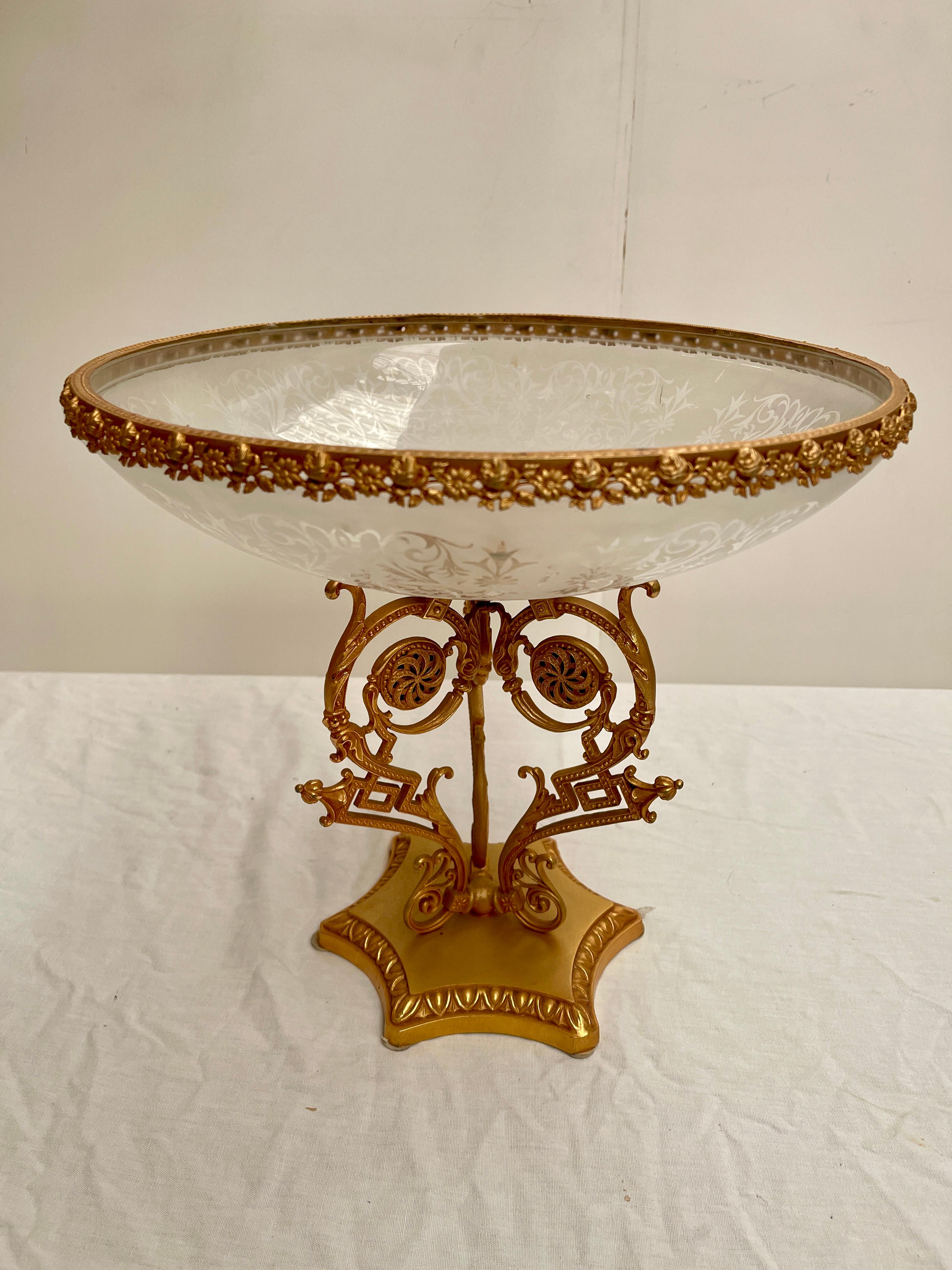 Important centre de table italien de luxe en cristal et bronze doré 20e siècle Excellent état - En vente à Cantù, IT
