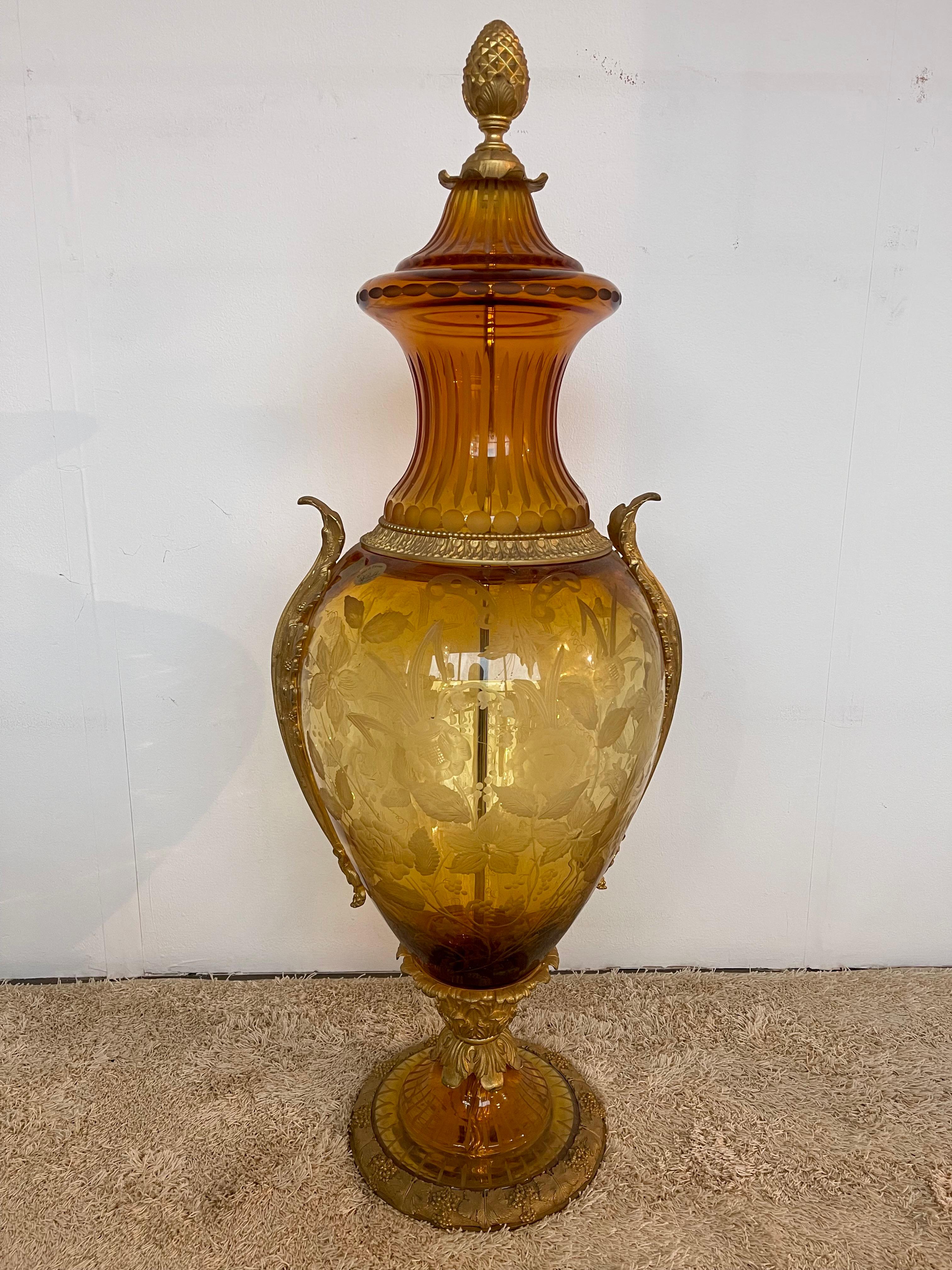 Importante coppia di anfore in bronzo e cristallo di lusso in oro 24klt di DR in vendita 5