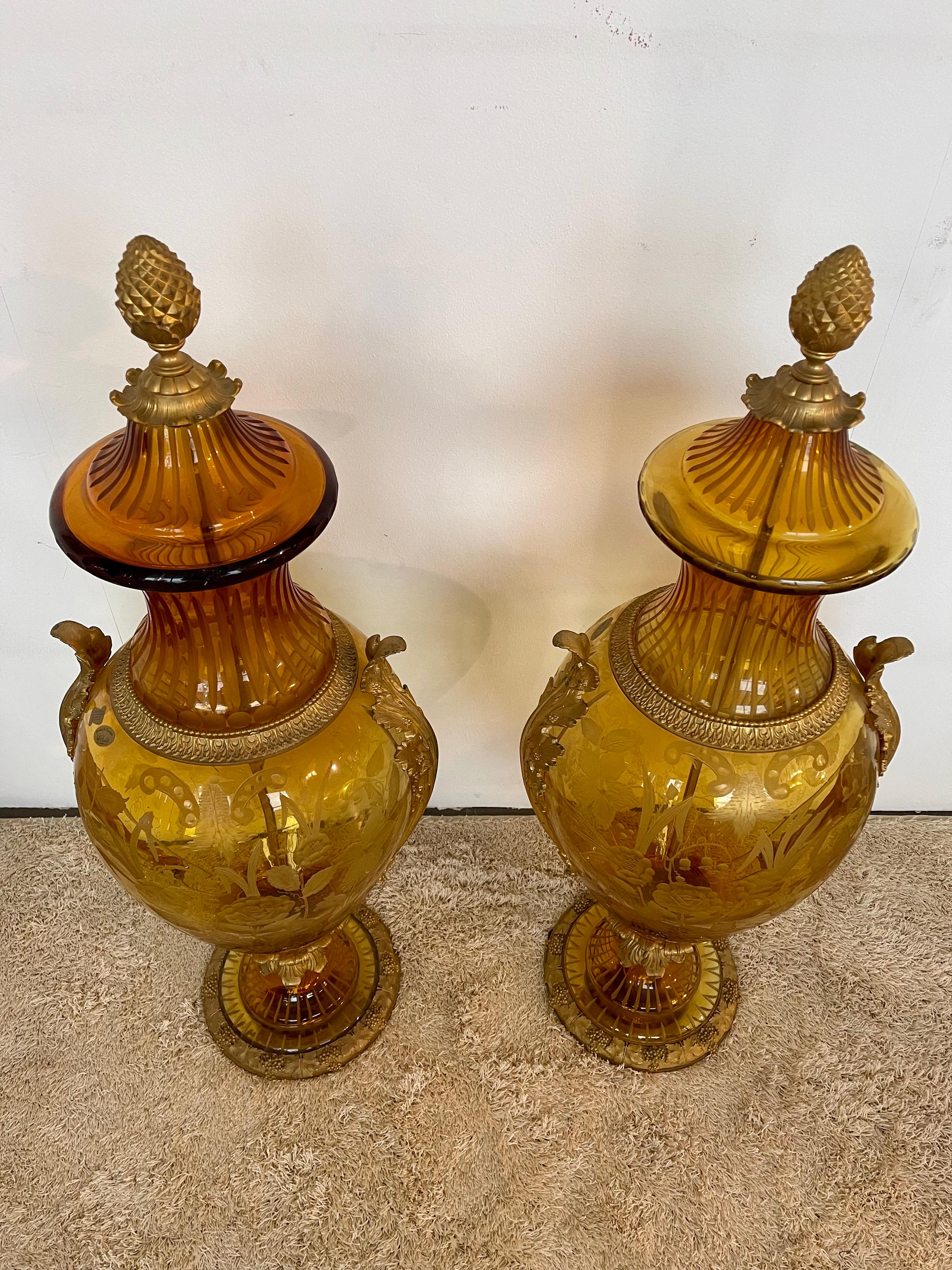 Importante coppia di anfore in bronzo e cristallo di lusso in oro 24klt di DR in vendita 6