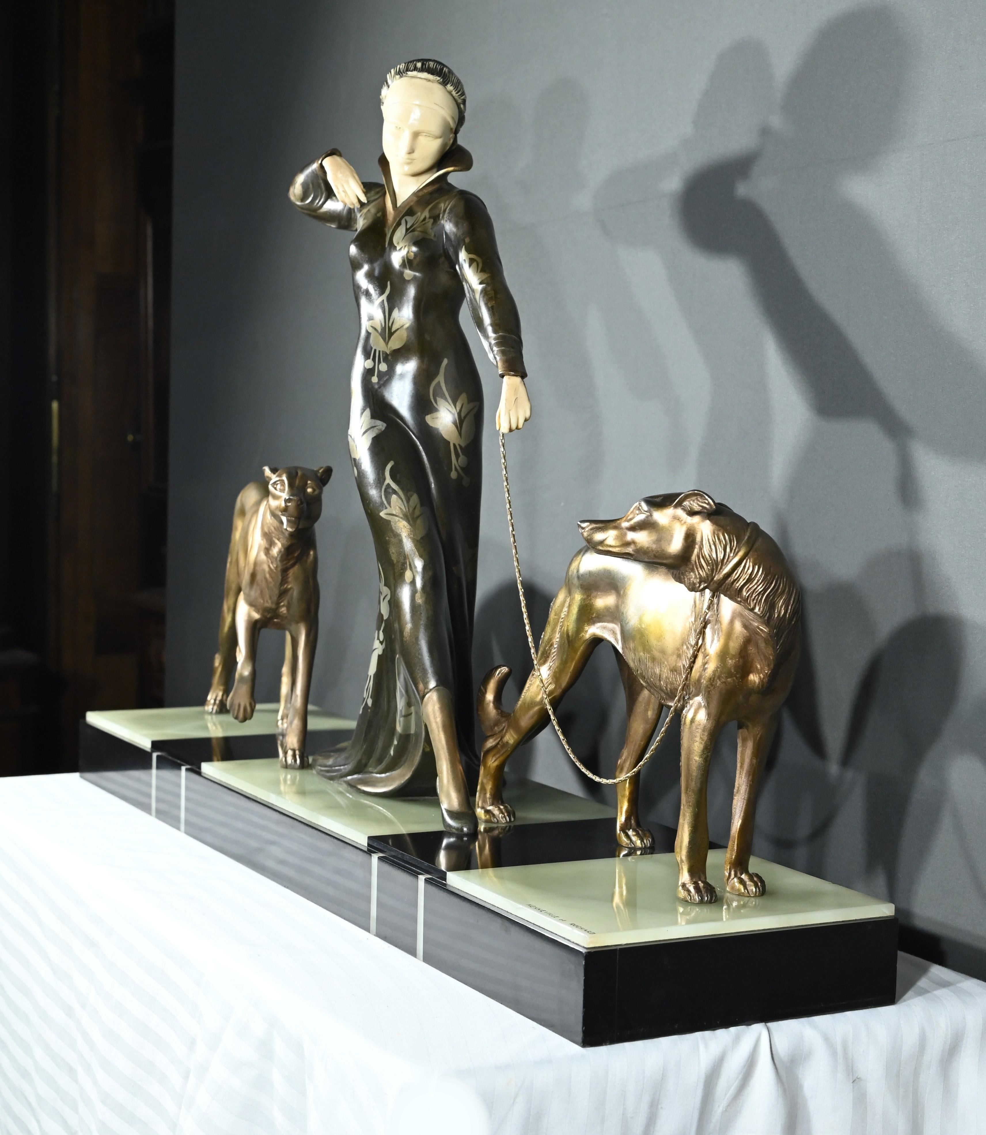 Importante Escultura Criselefantina, 