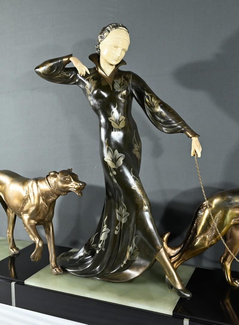 Importante Escultura Criselefantina, 